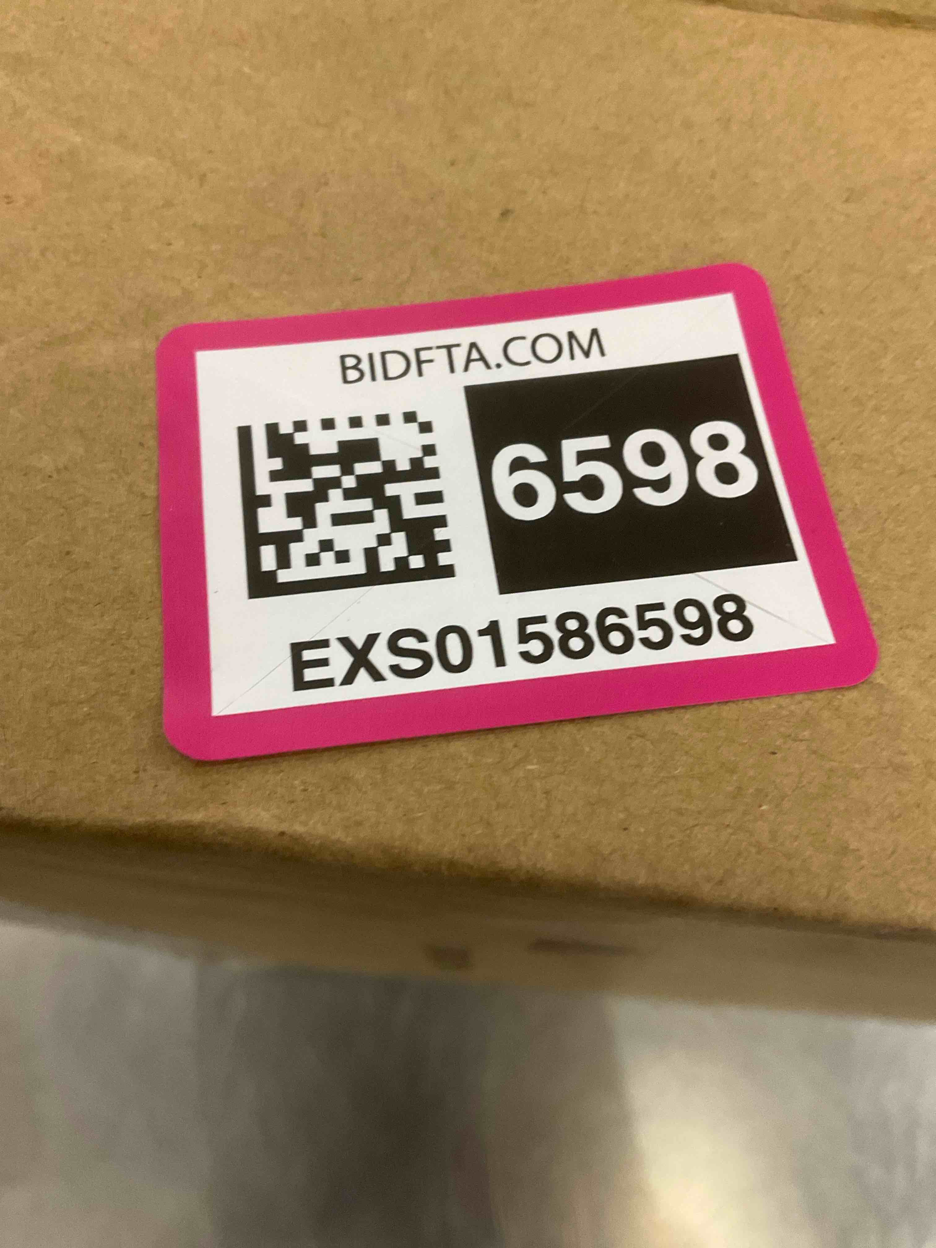 https://s3.amazonaws.com/lotting-images-prod/BargainHunt/EXS01586598_1714499441849.jpeg