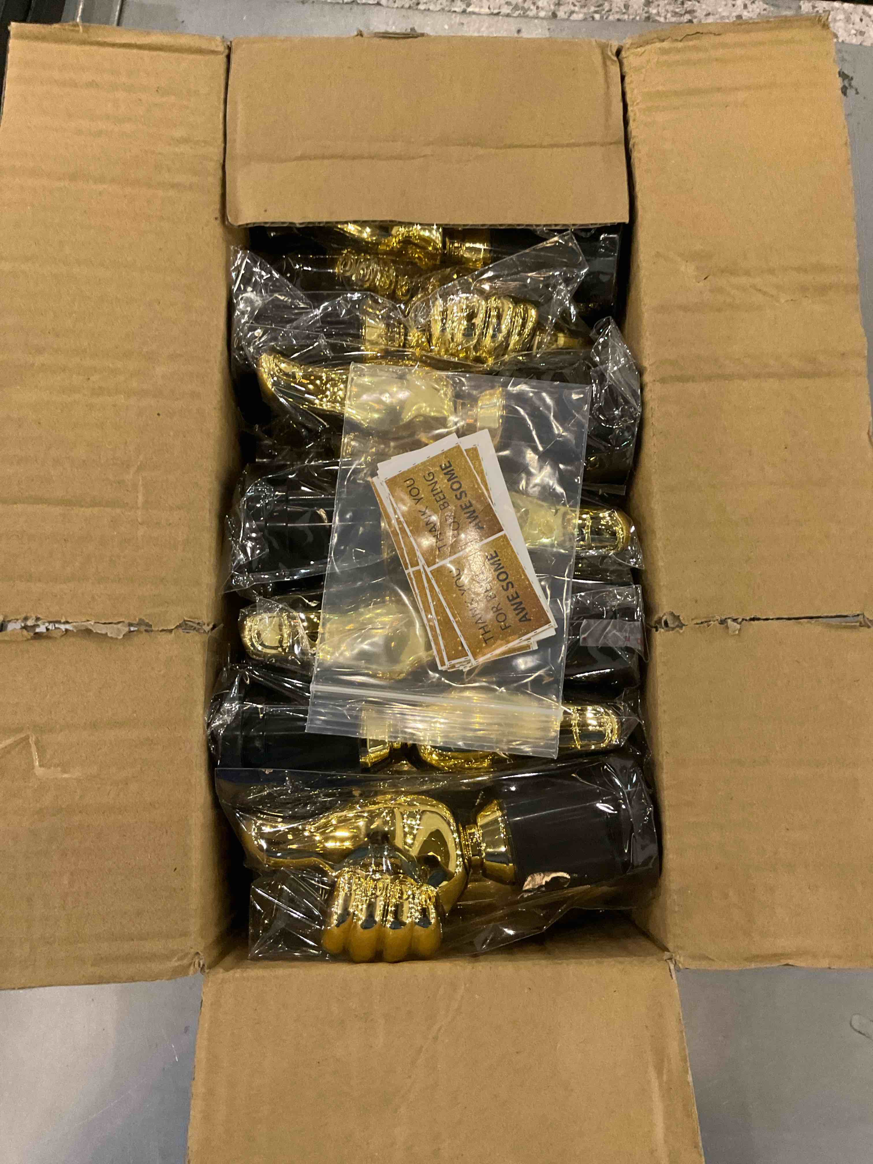 https://s3.amazonaws.com/lotting-images-prod/BargainHunt/EXS01586792_1716384667697.jpeg