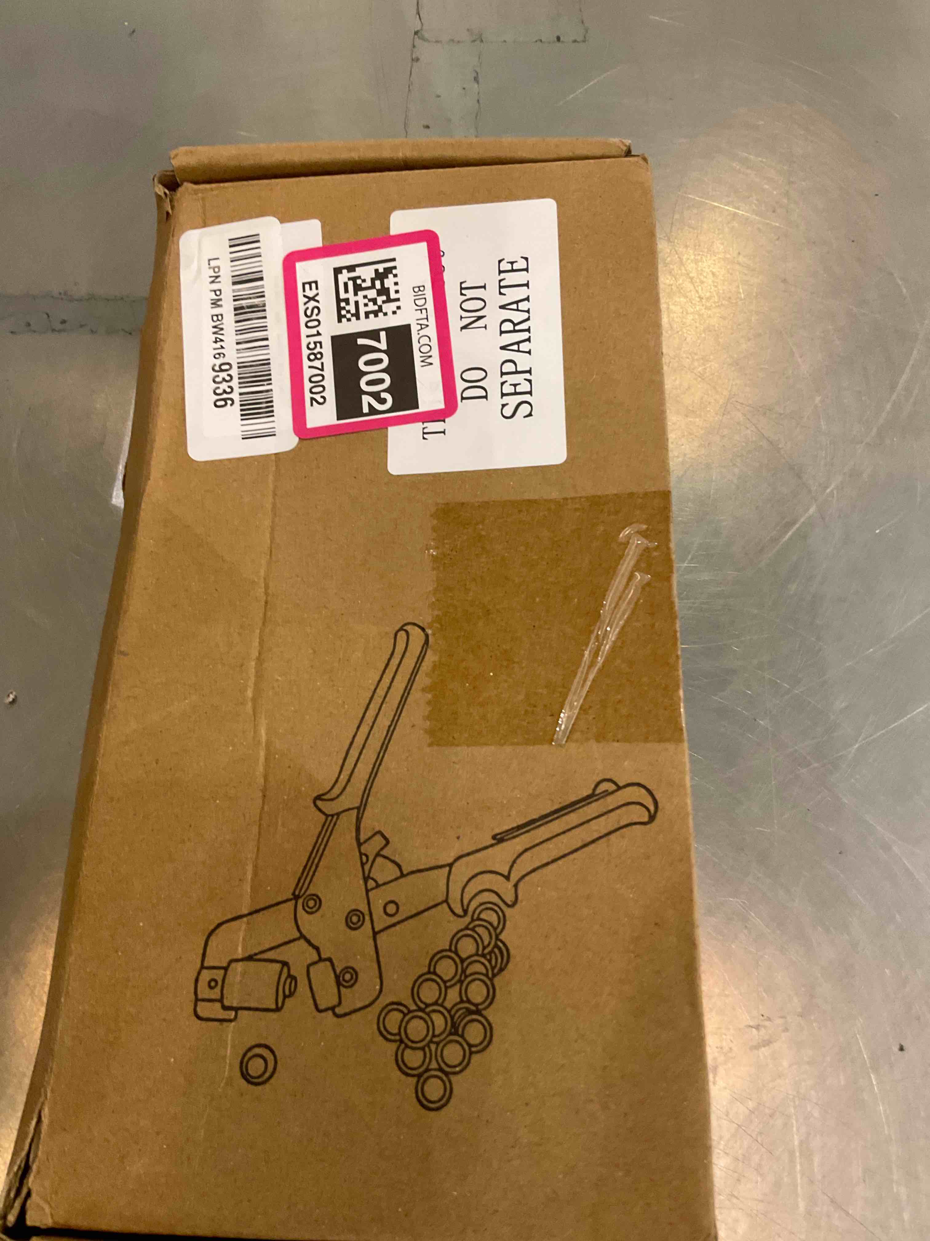 https://s3.amazonaws.com/lotting-images-prod/BargainHunt/EXS01587002_1713897428952.jpeg