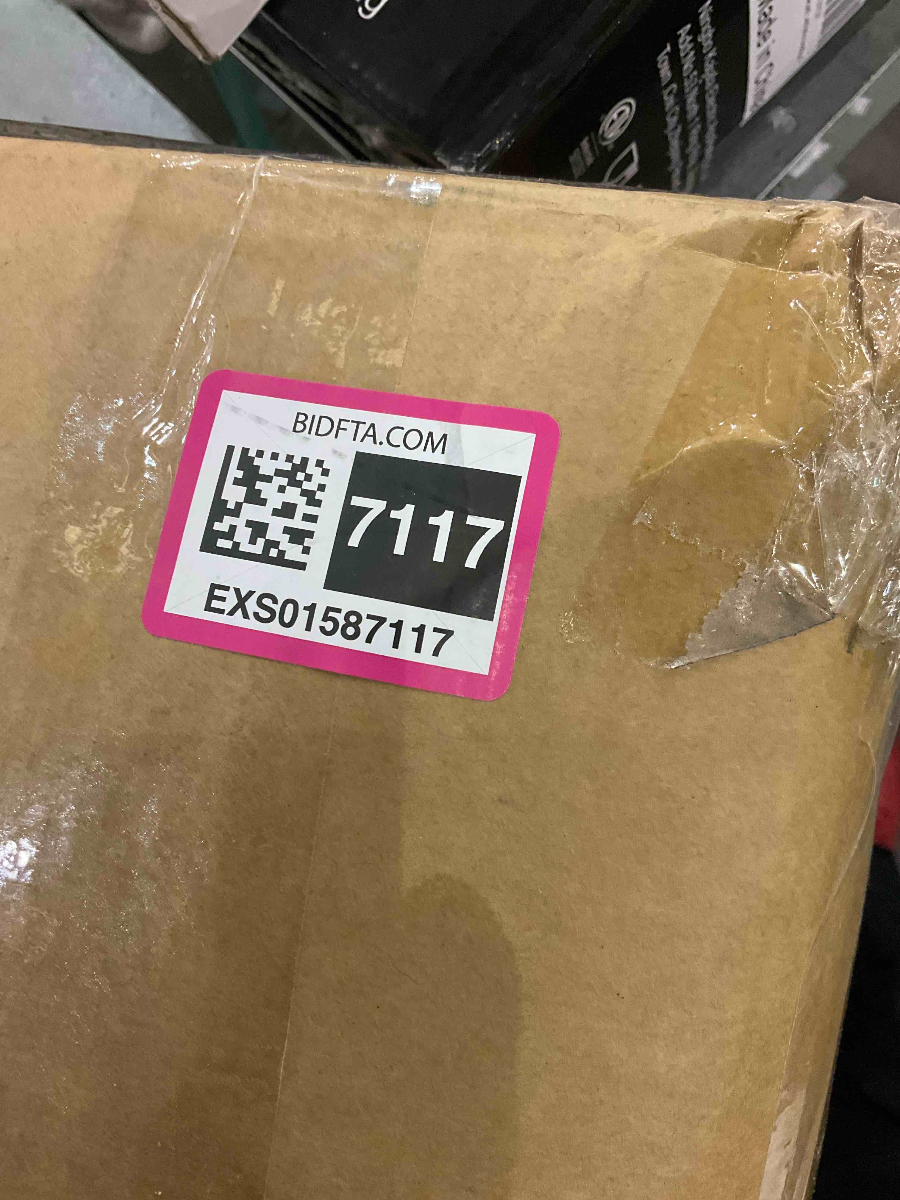 https://s3.amazonaws.com/lotting-images-prod/BargainHunt/EXS01587117_1714391064215.jpeg