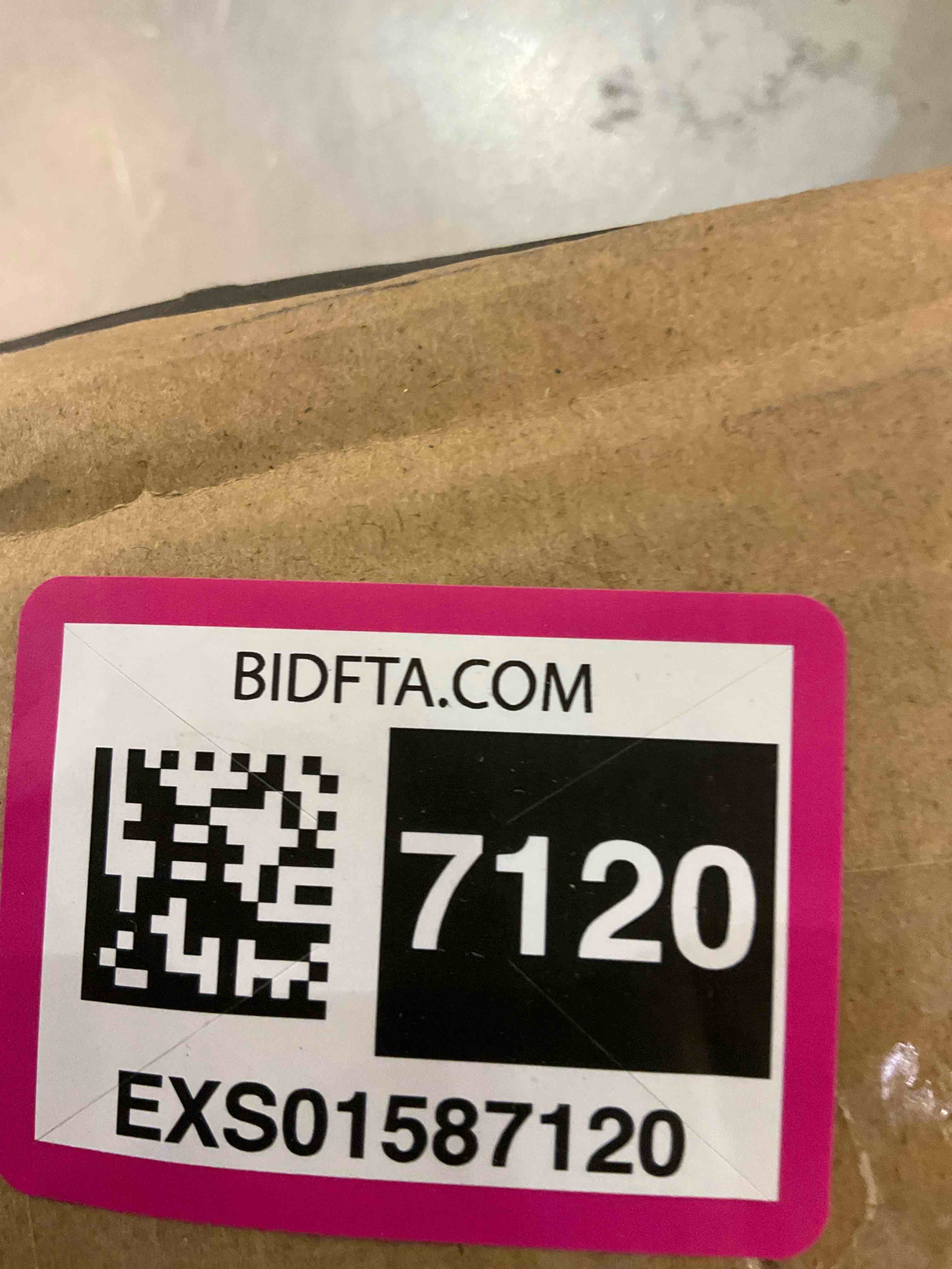 https://s3.amazonaws.com/lotting-images-prod/BargainHunt/EXS01587120_1714409403644.jpeg