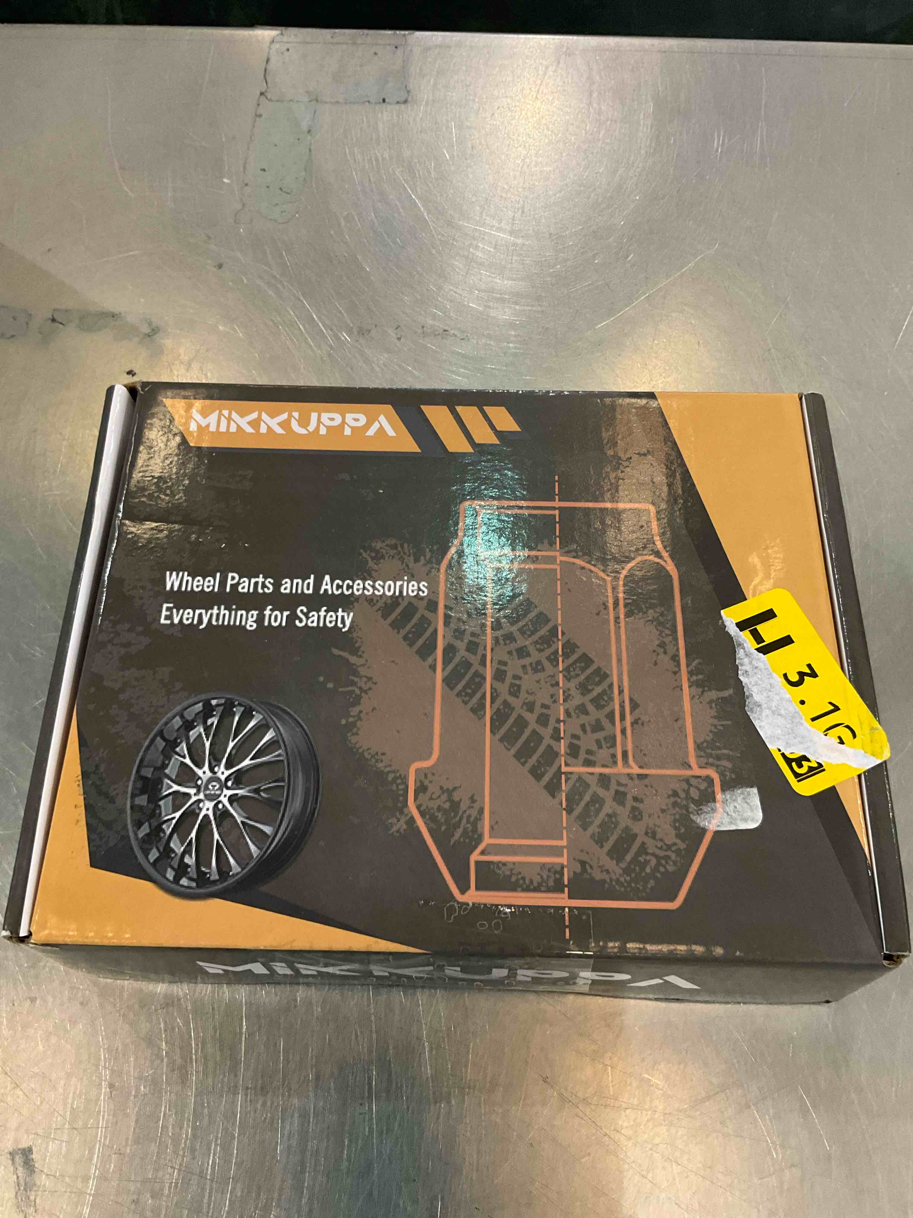 https://s3.amazonaws.com/lotting-images-prod/BargainHunt/EXS01587150_1714484246618.jpeg