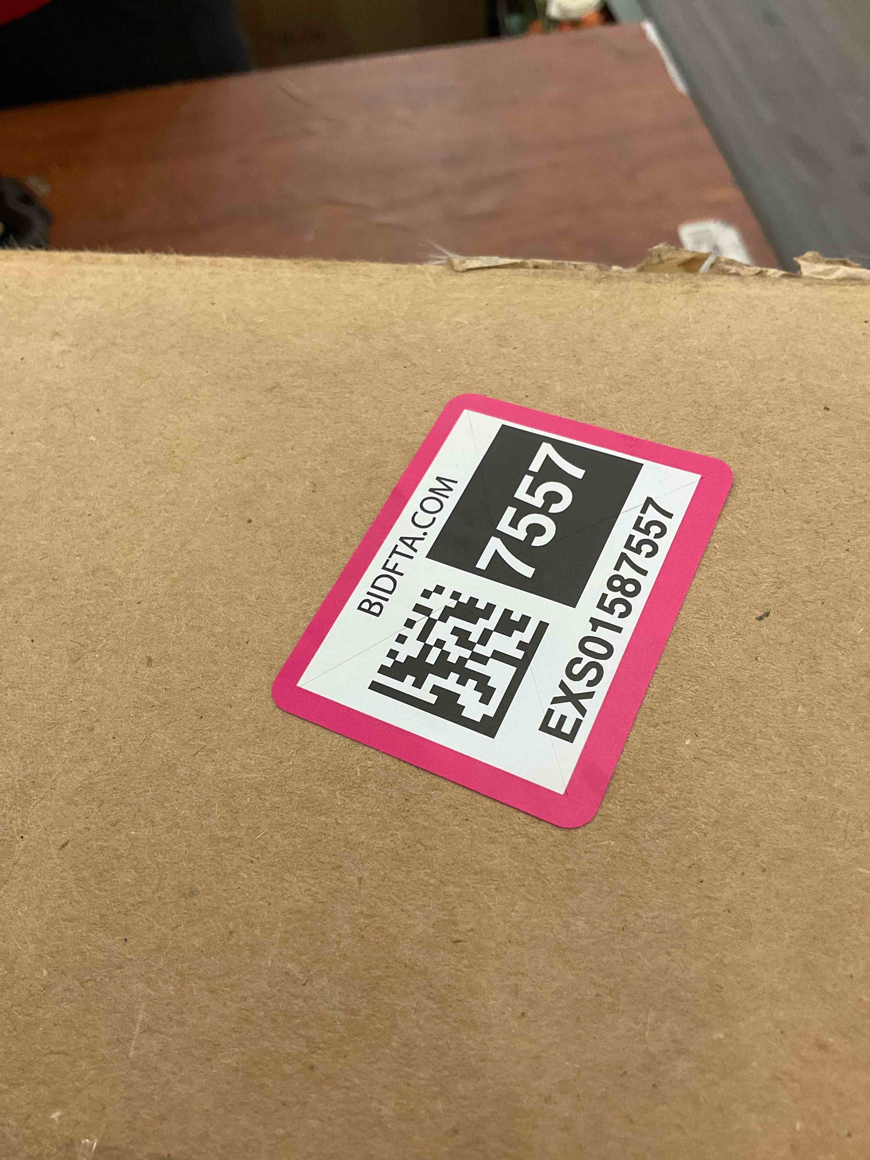 https://s3.amazonaws.com/lotting-images-prod/BargainHunt/EXS01587557_1713894168005.jpeg