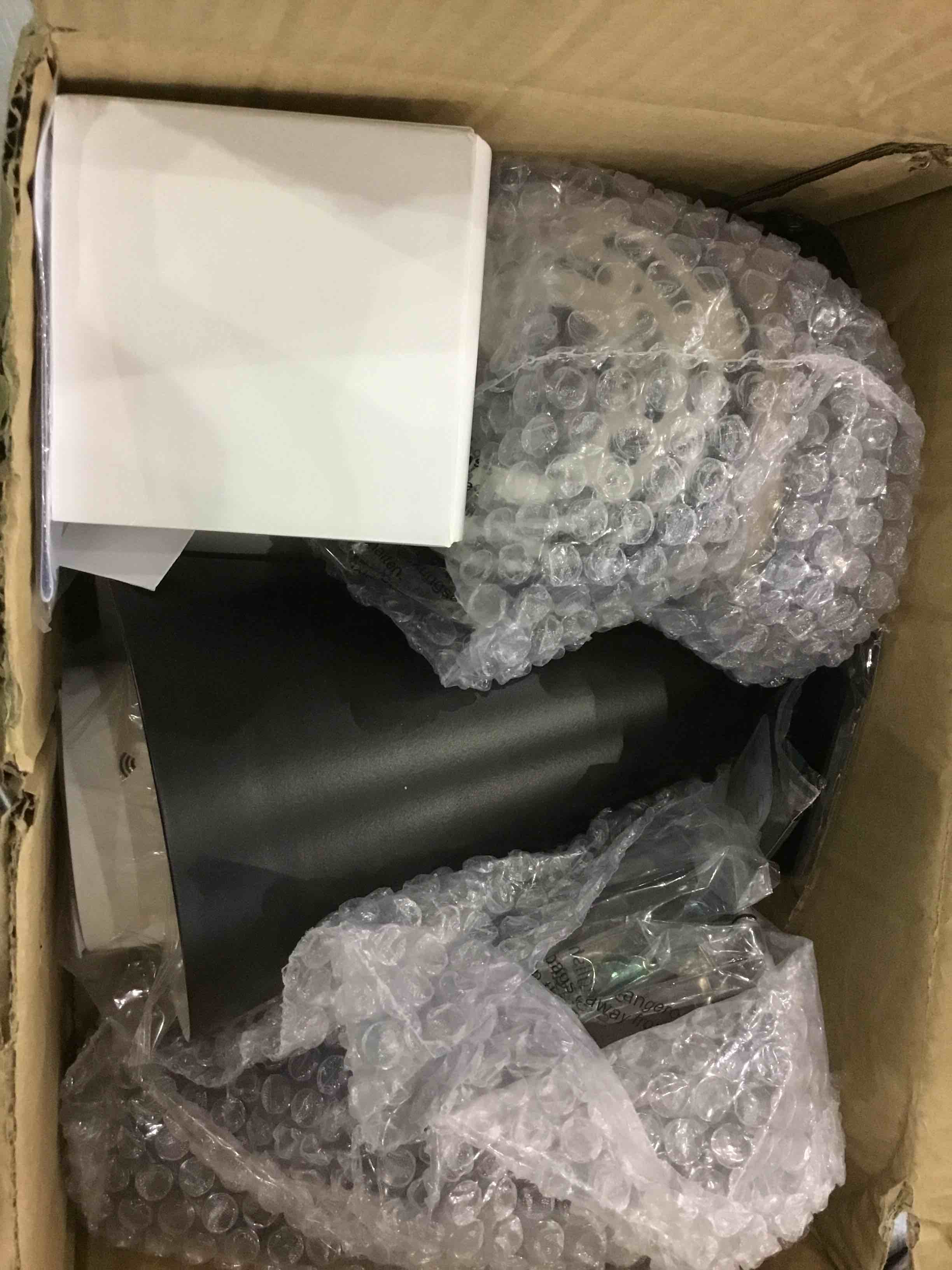 https://s3.amazonaws.com/lotting-images-prod/BargainHunt/EXS01587809_1715604086981.jpeg