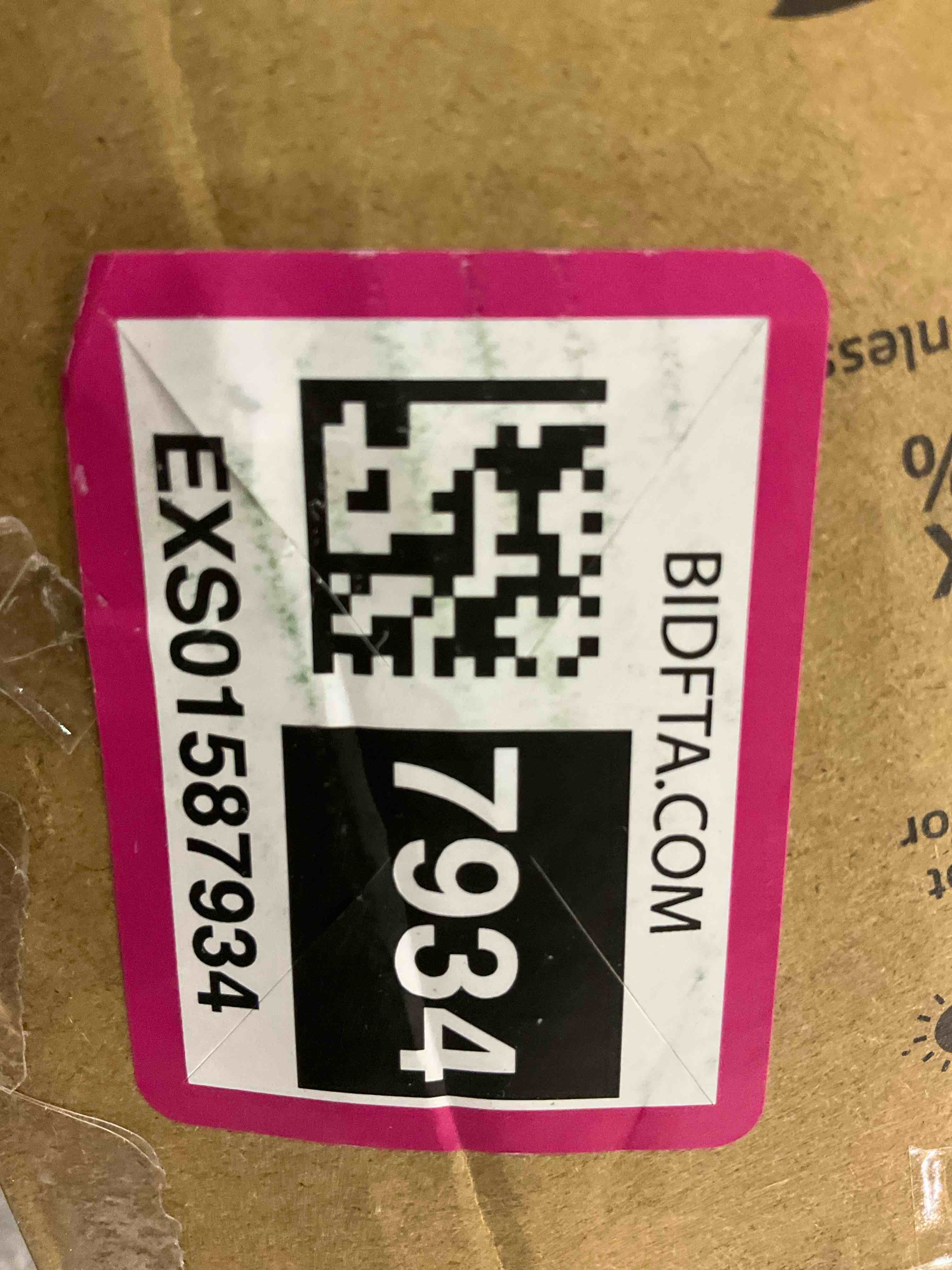 https://s3.amazonaws.com/lotting-images-prod/BargainHunt/EXS01587934_1716206508461.jpeg