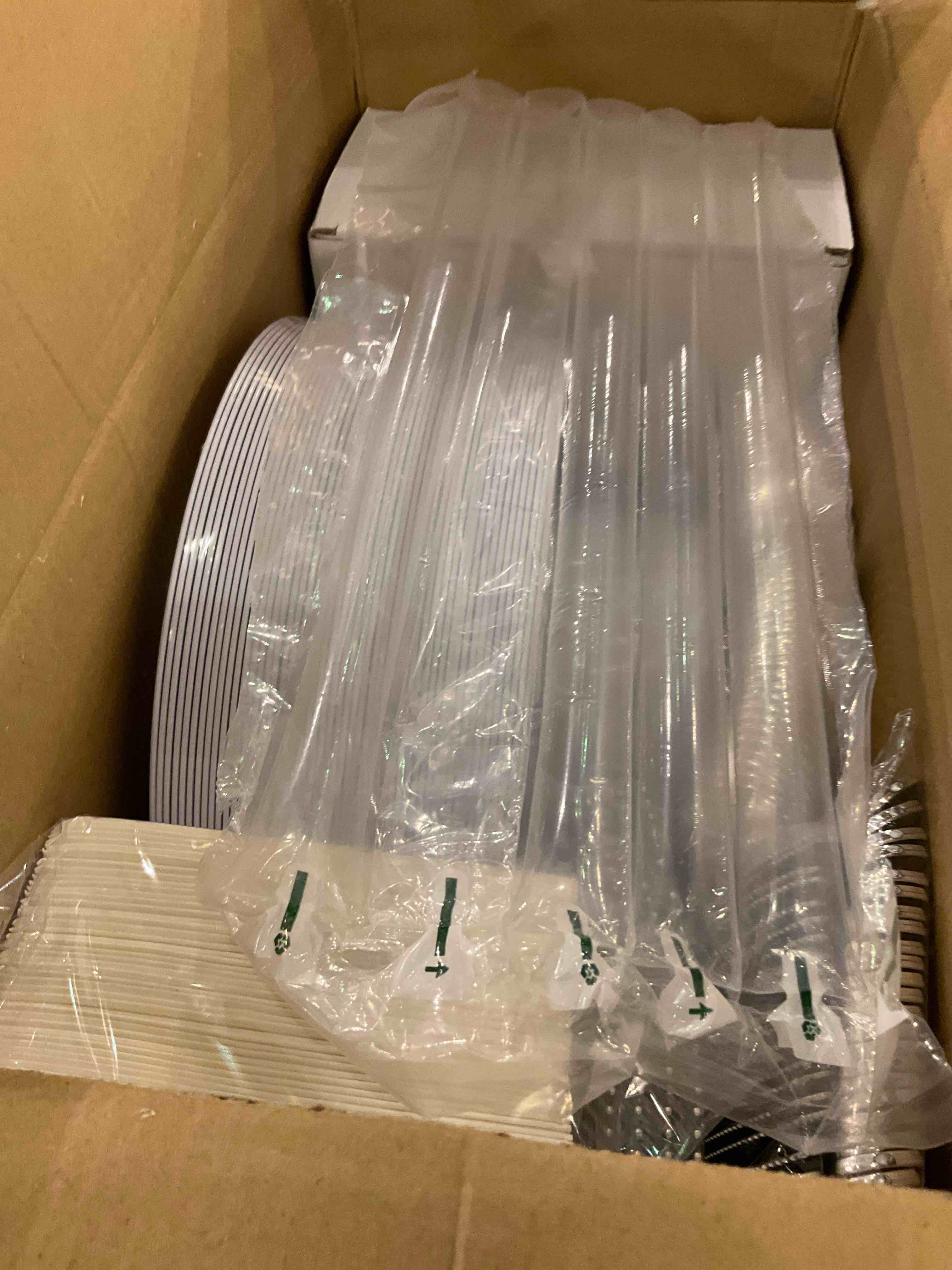 https://s3.amazonaws.com/lotting-images-prod/BargainHunt/EXS01588032_1713962332199.jpeg