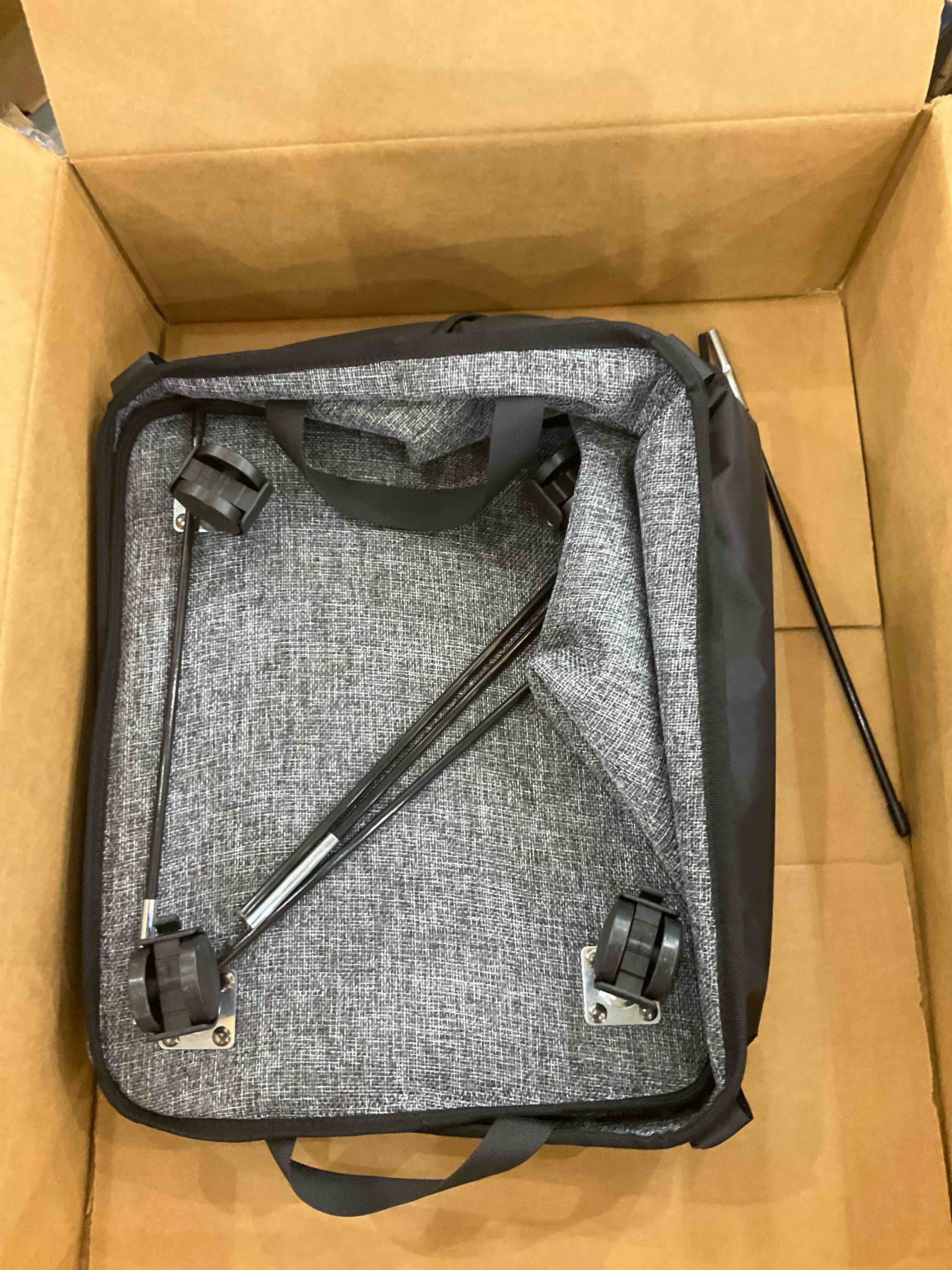 https://s3.amazonaws.com/lotting-images-prod/BargainHunt/EXS01588610_1714056309510.jpeg