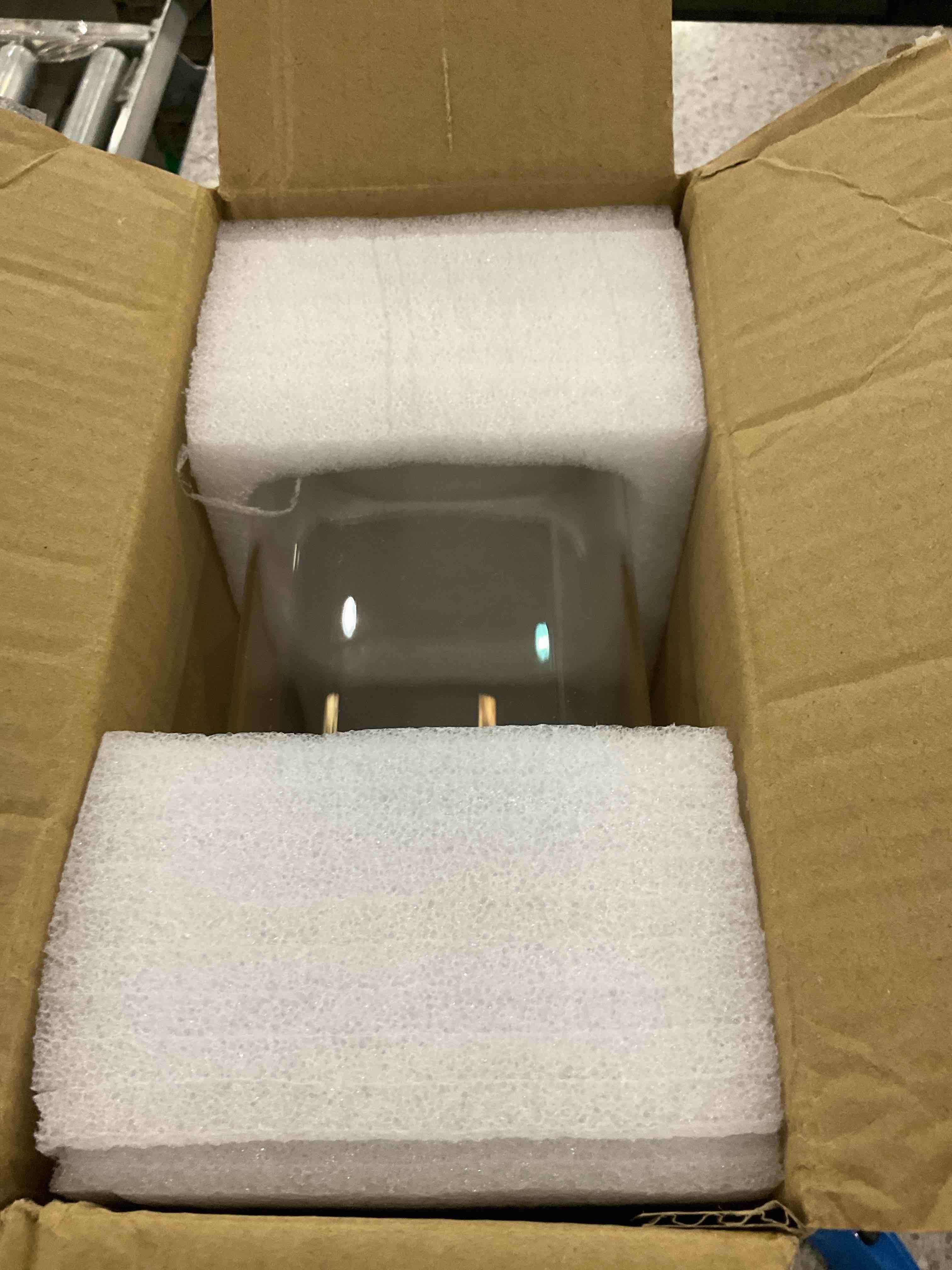 https://s3.amazonaws.com/lotting-images-prod/BargainHunt/EXS01589297_1715016407383.jpeg