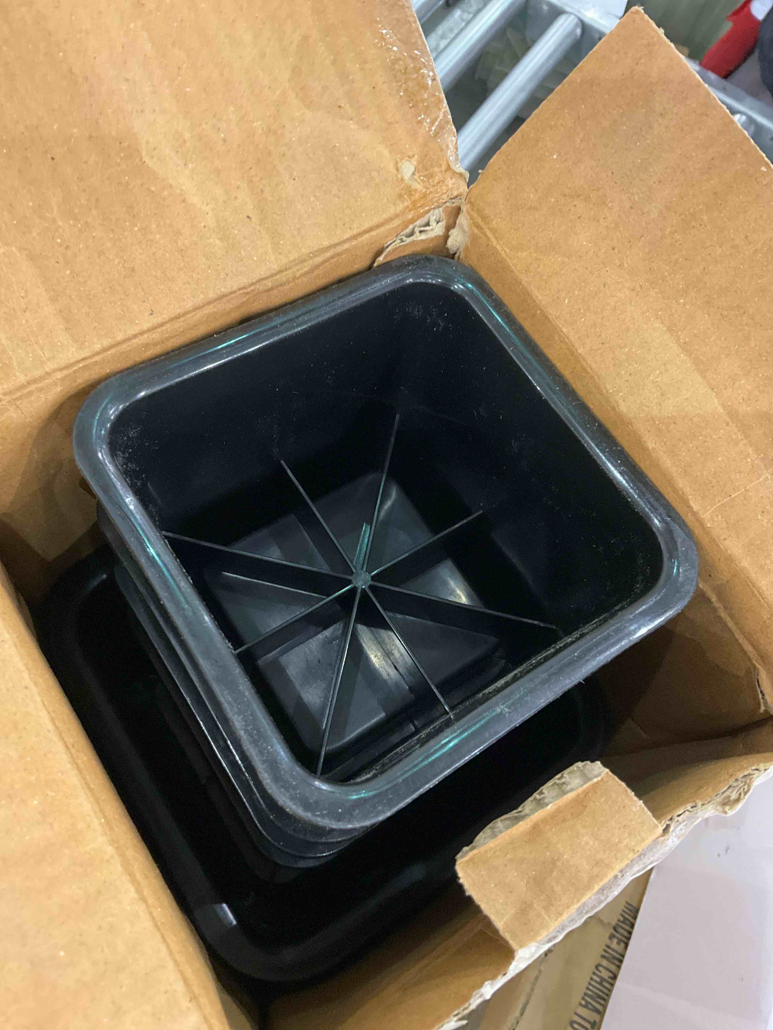 https://s3.amazonaws.com/lotting-images-prod/BargainHunt/EXS01589609_1714562769306.jpeg
