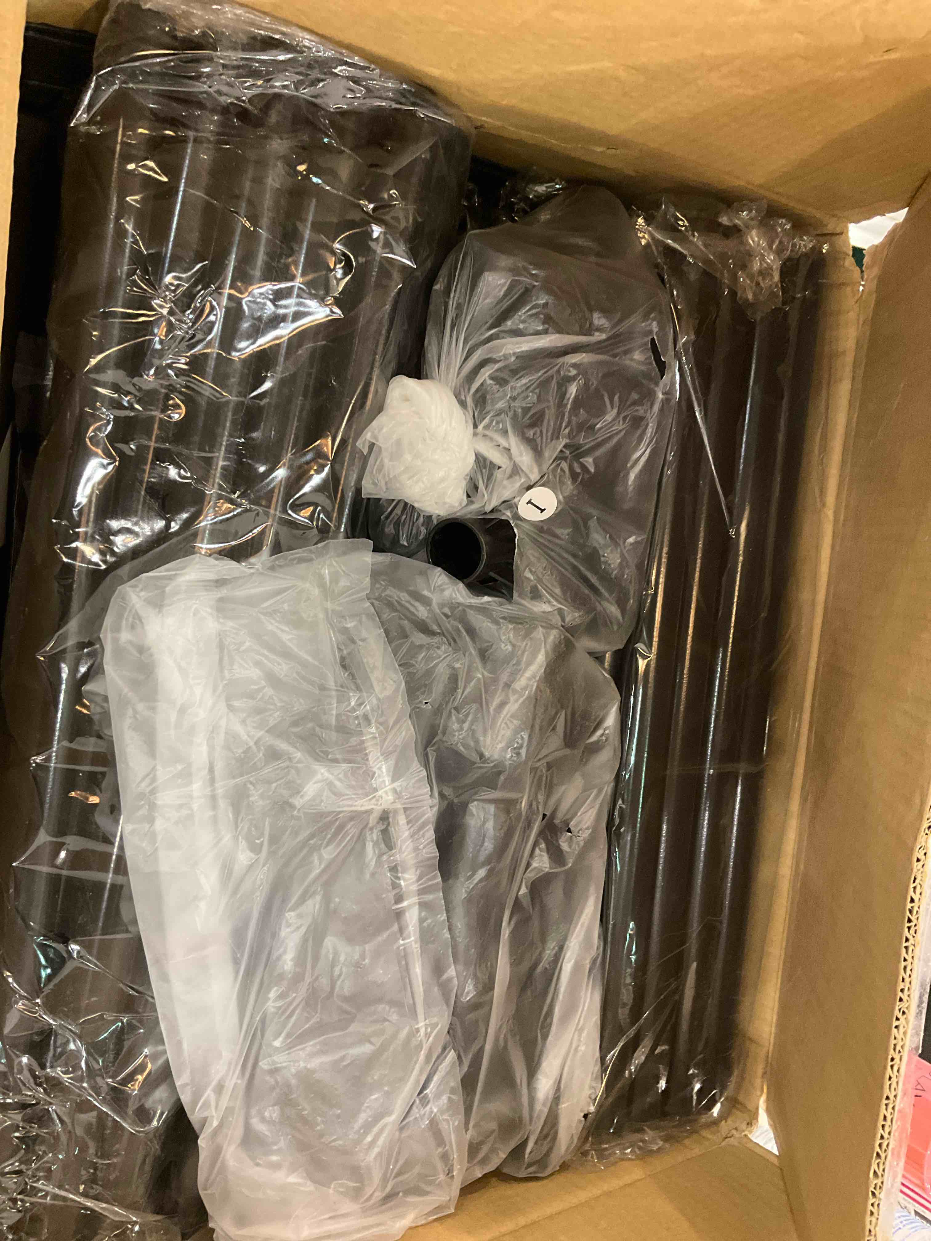 https://s3.amazonaws.com/lotting-images-prod/BargainHunt/EXS01589646_1714144265184.jpeg