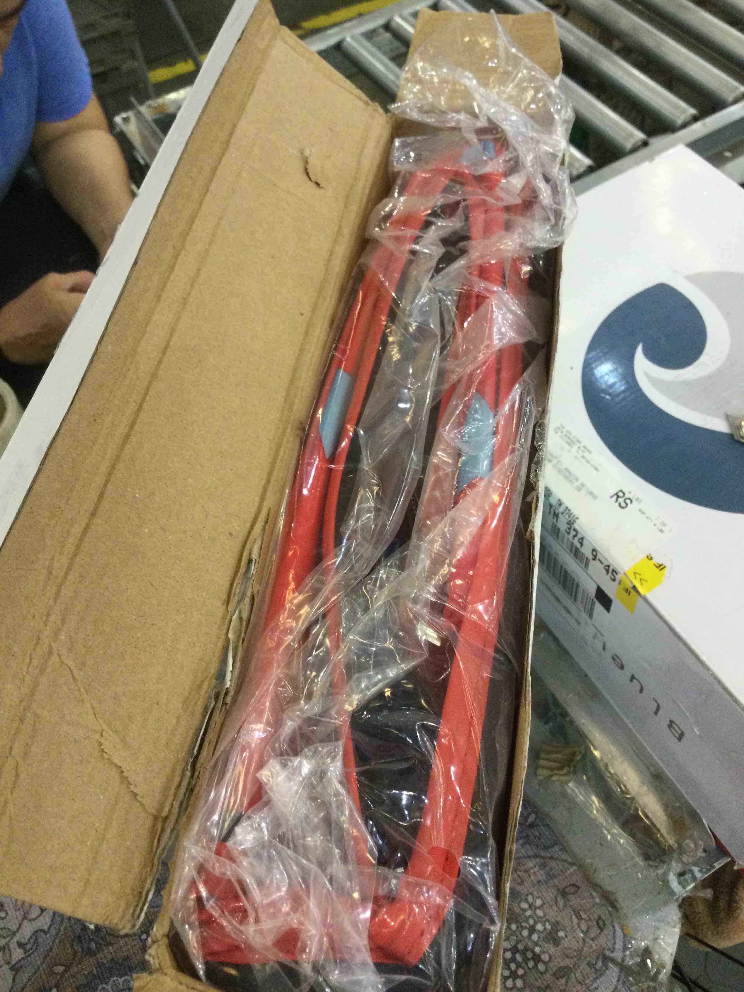 https://s3.amazonaws.com/lotting-images-prod/BargainHunt/EXS01589697_1714156946721.jpeg