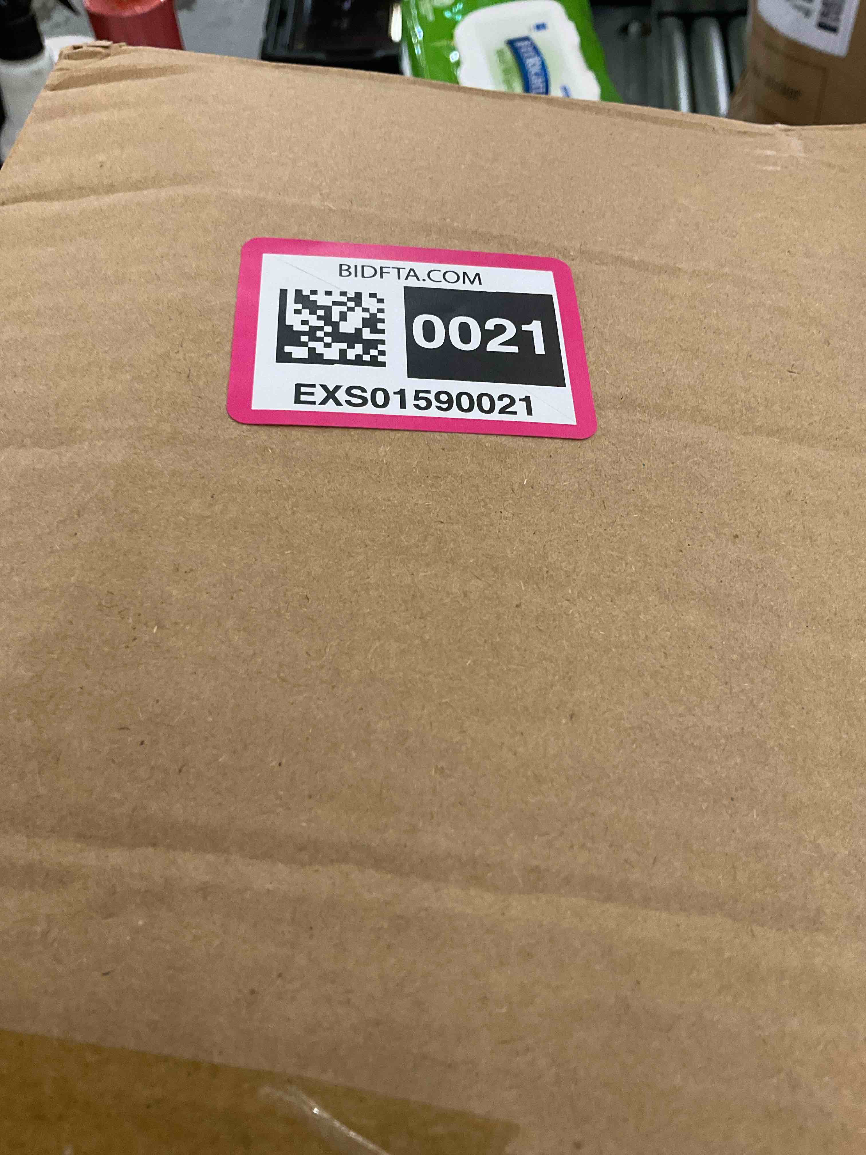 https://s3.amazonaws.com/lotting-images-prod/BargainHunt/EXS01590021_1719335368745.jpeg