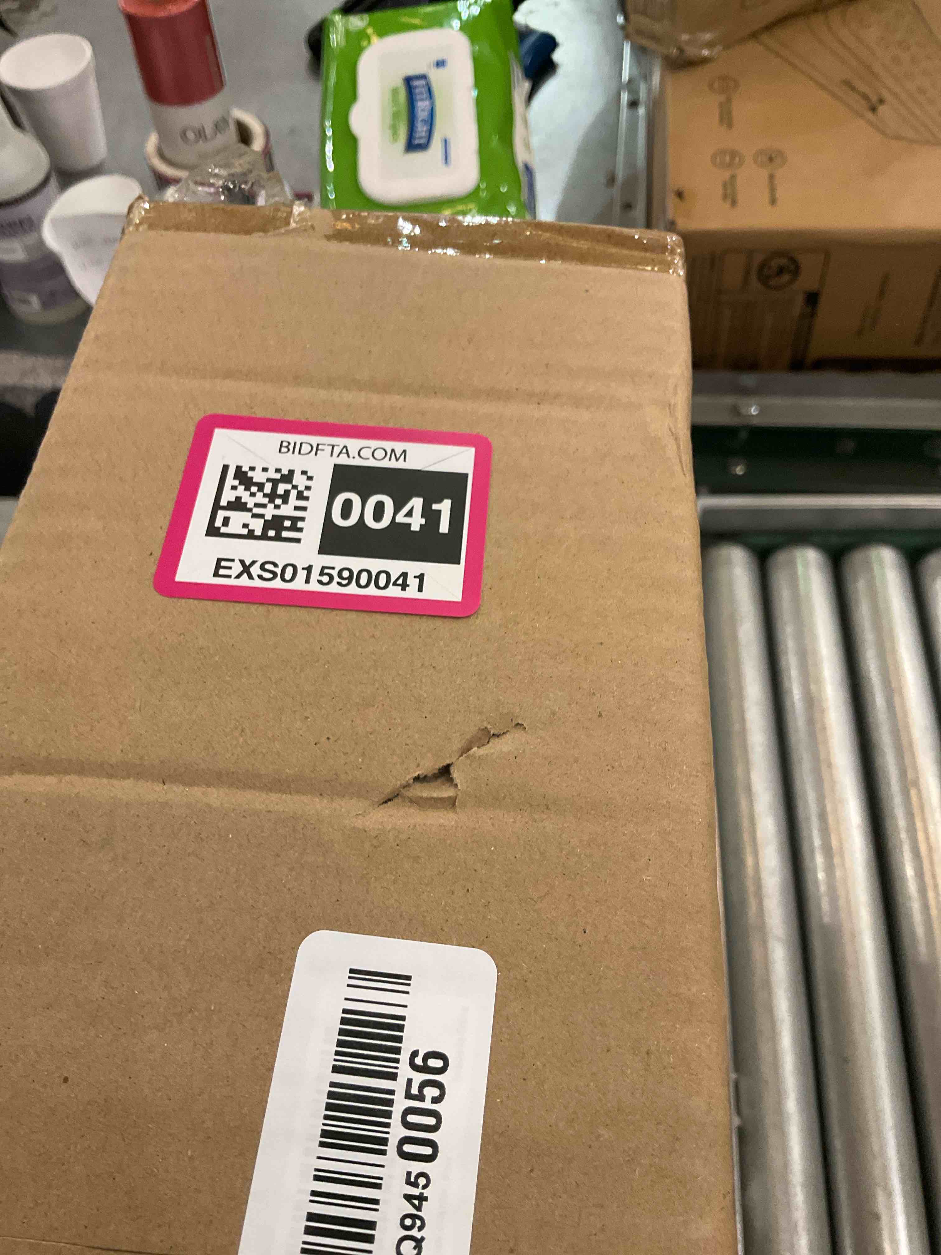 https://s3.amazonaws.com/lotting-images-prod/BargainHunt/EXS01590041_1719338126256.jpeg