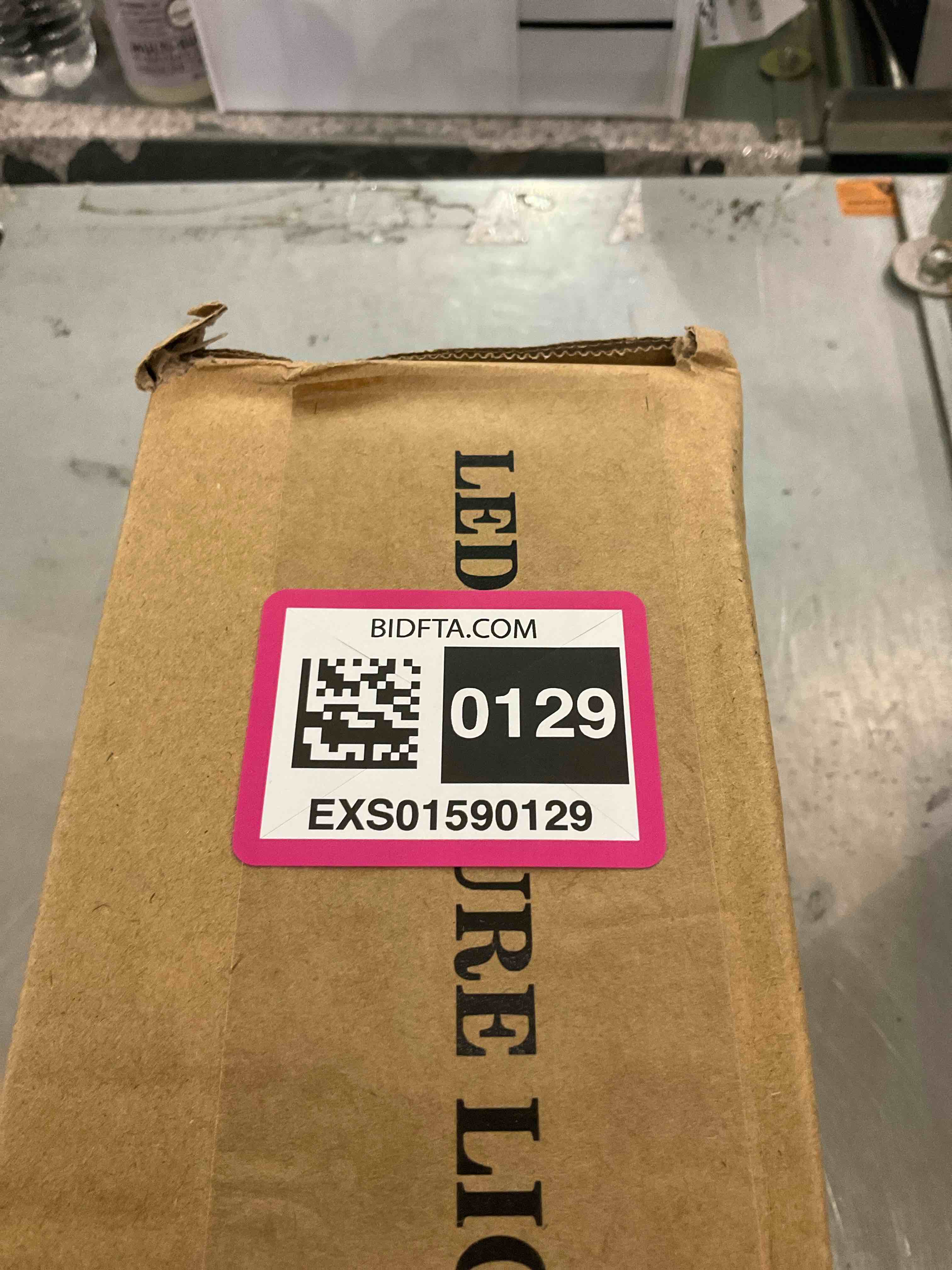 https://s3.amazonaws.com/lotting-images-prod/BargainHunt/EXS01590129_1719410062309.jpeg