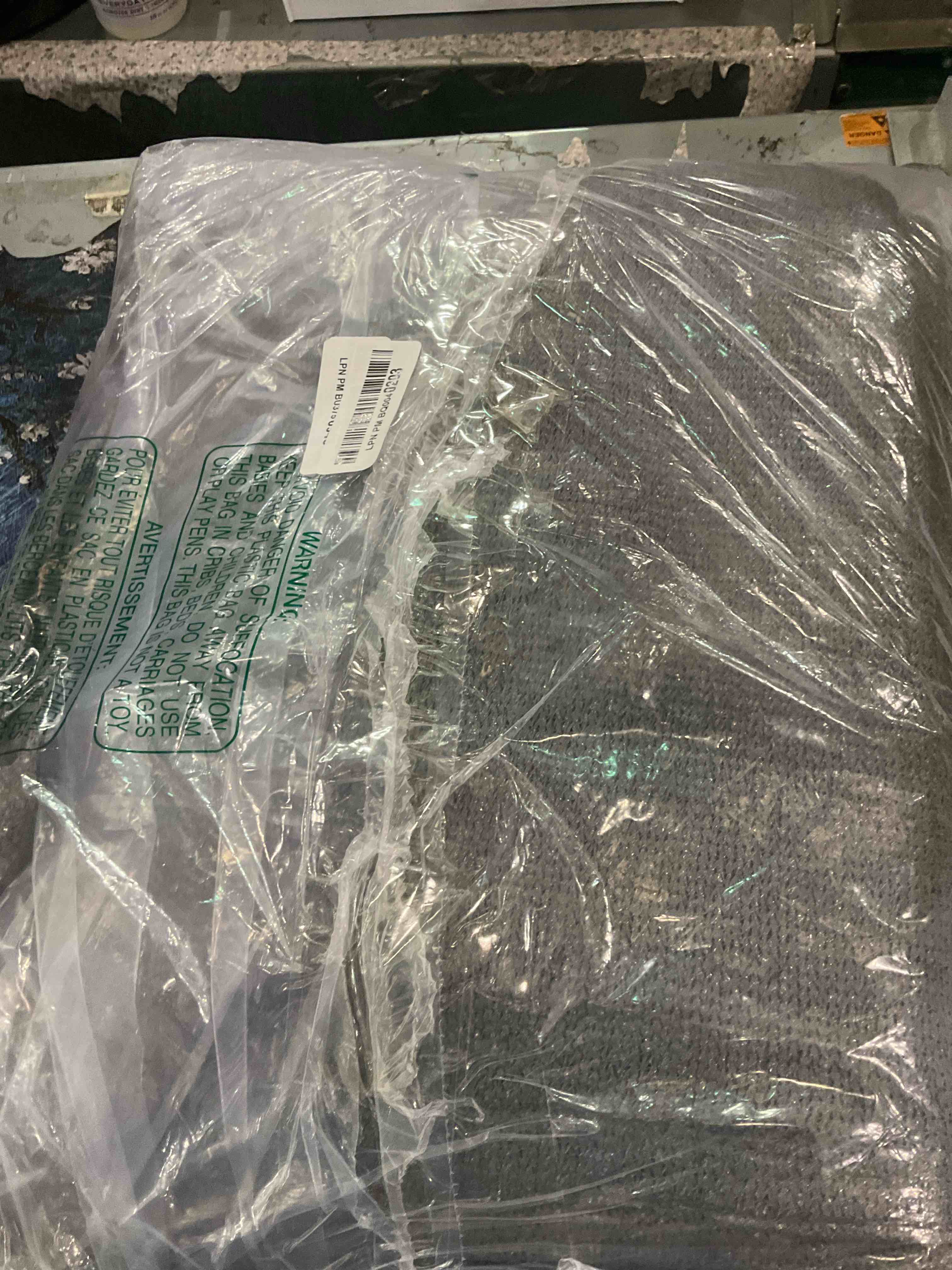 https://s3.amazonaws.com/lotting-images-prod/BargainHunt/EXS01590272_1719491729028.jpeg