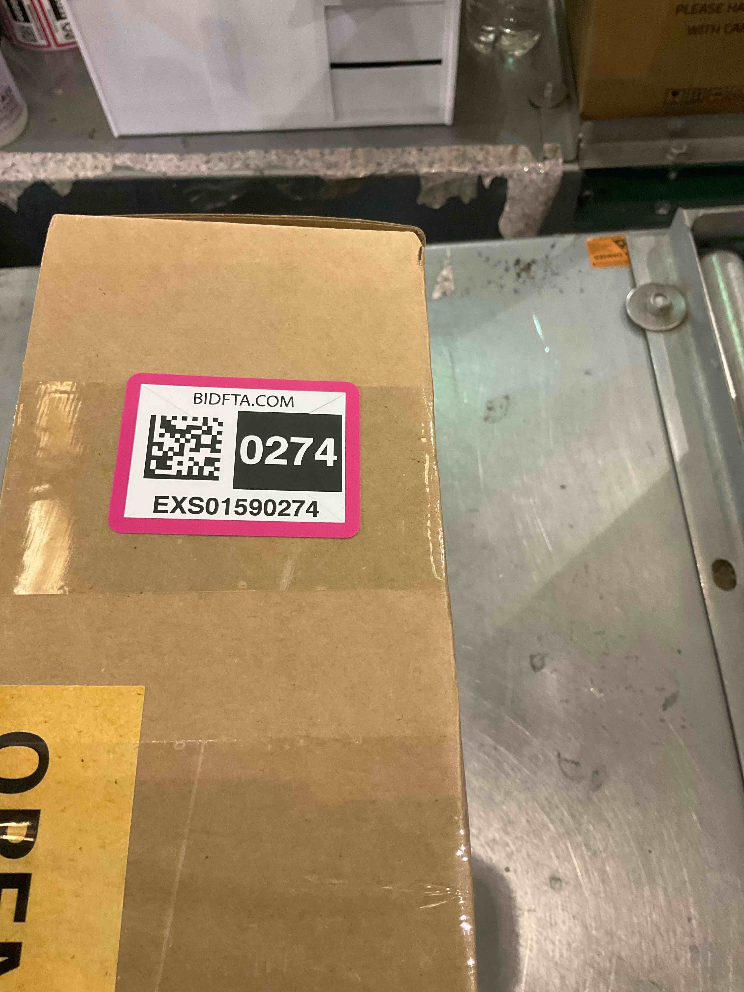 https://s3.amazonaws.com/lotting-images-prod/BargainHunt/EXS01590274_1719492099958.jpeg