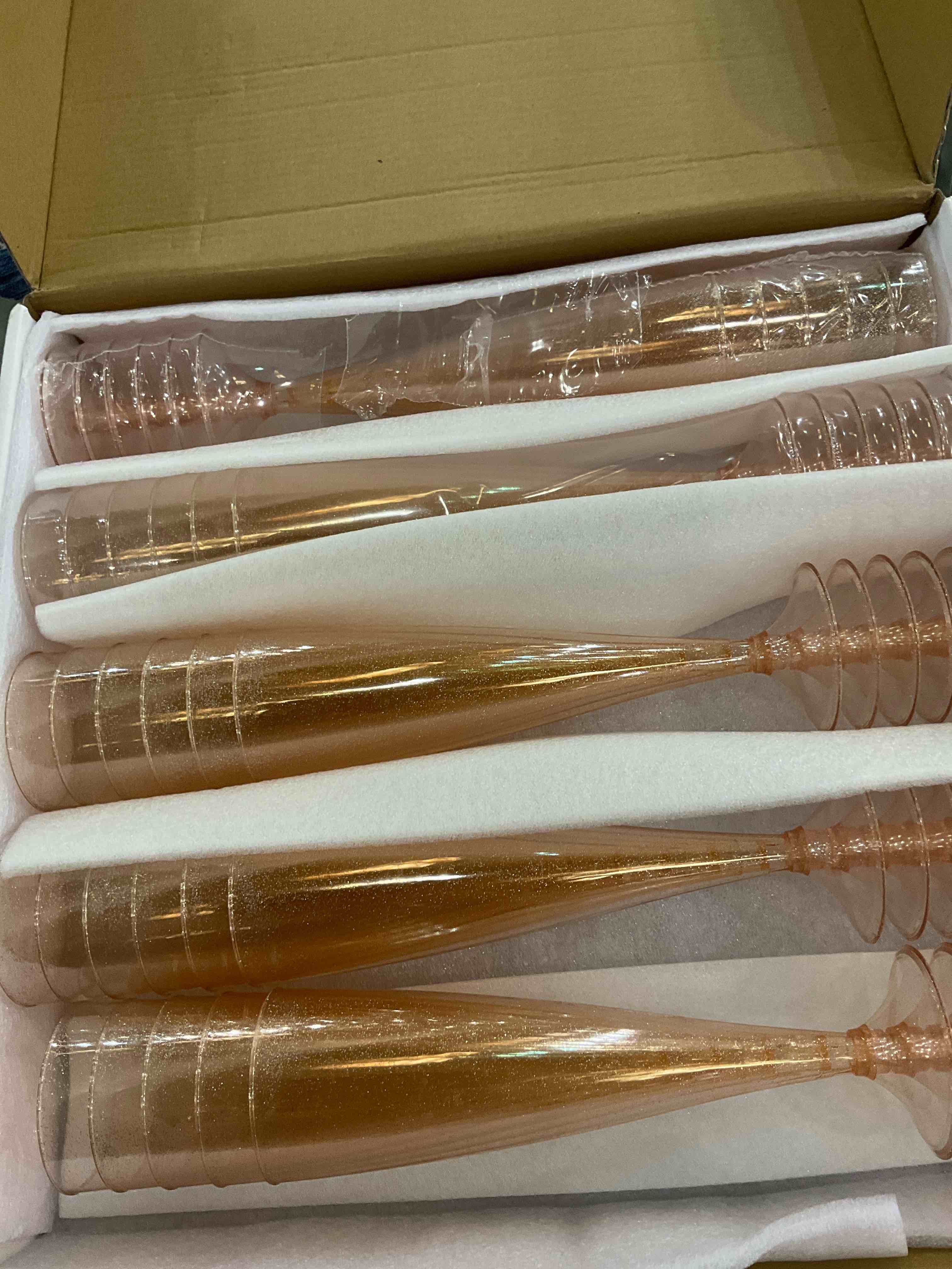 Homy Feel Rose Gold Glitter Plastic Rose Gold Wine Glasses 30 Pack,5OZ Champagne Flutes Disposable for Party,Plastic Champagne Flutes,Mimosa Bar Glasse