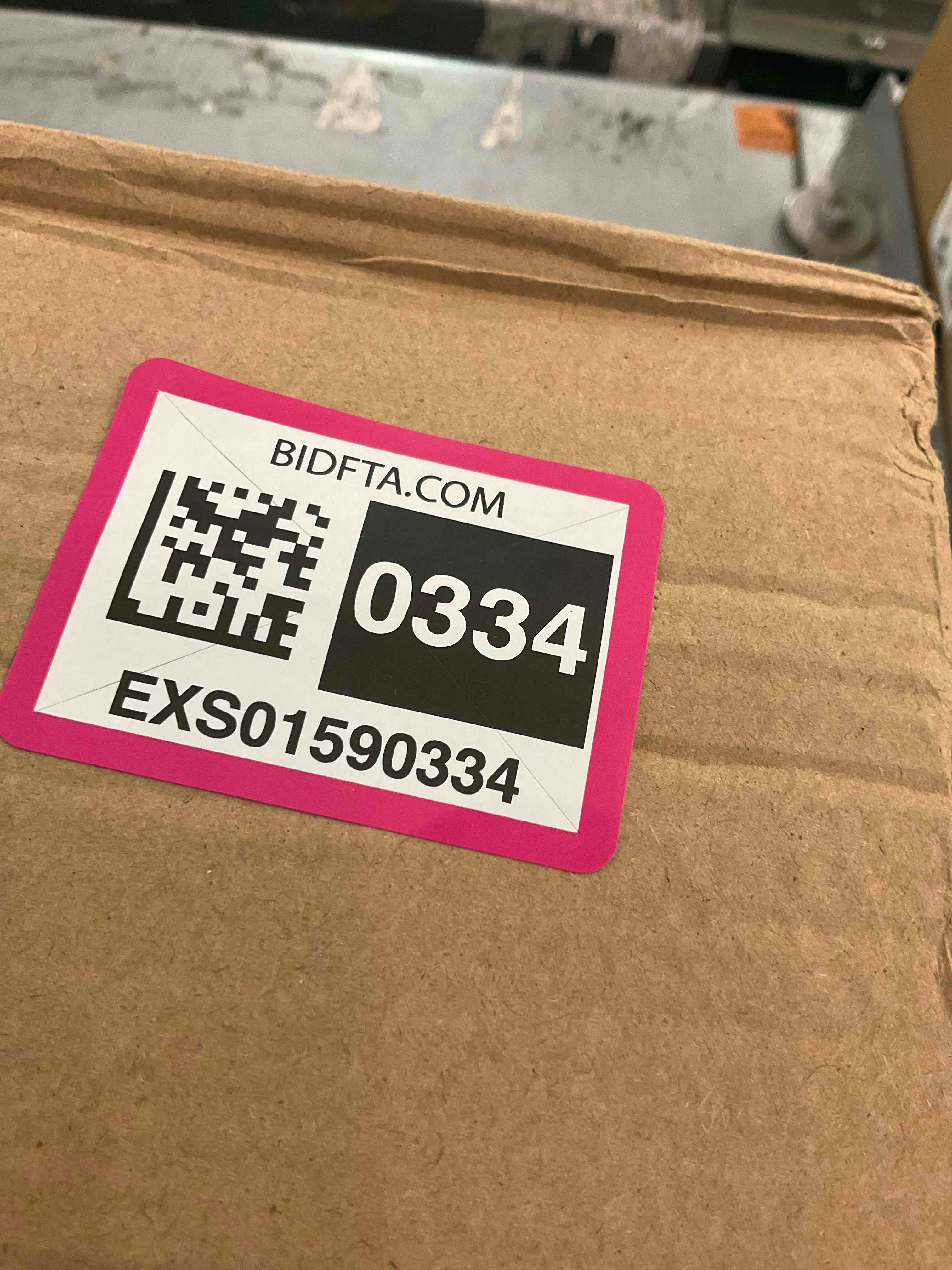 https://s3.amazonaws.com/lotting-images-prod/BargainHunt/EXS01590334_1719515160595.jpeg