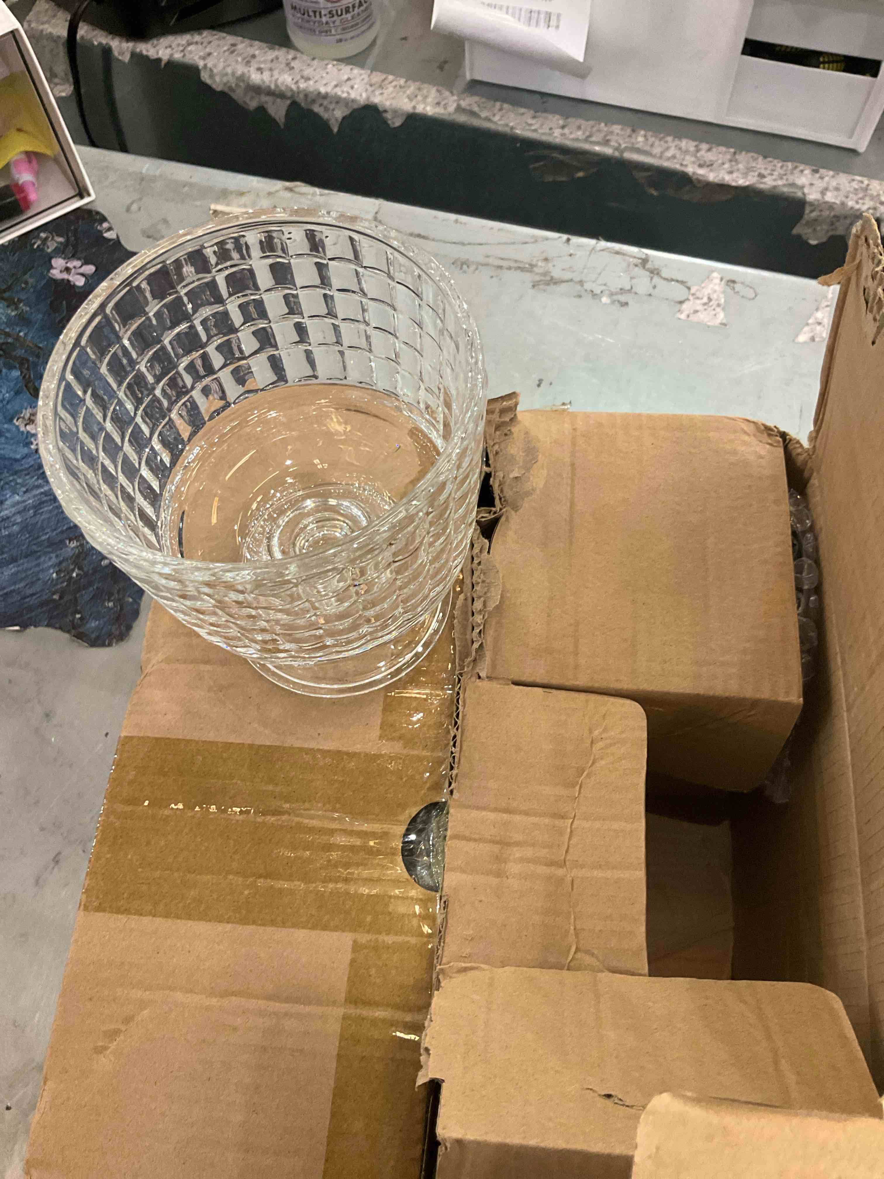 https://s3.amazonaws.com/lotting-images-prod/BargainHunt/EXS01590334_1719515263138.jpeg
