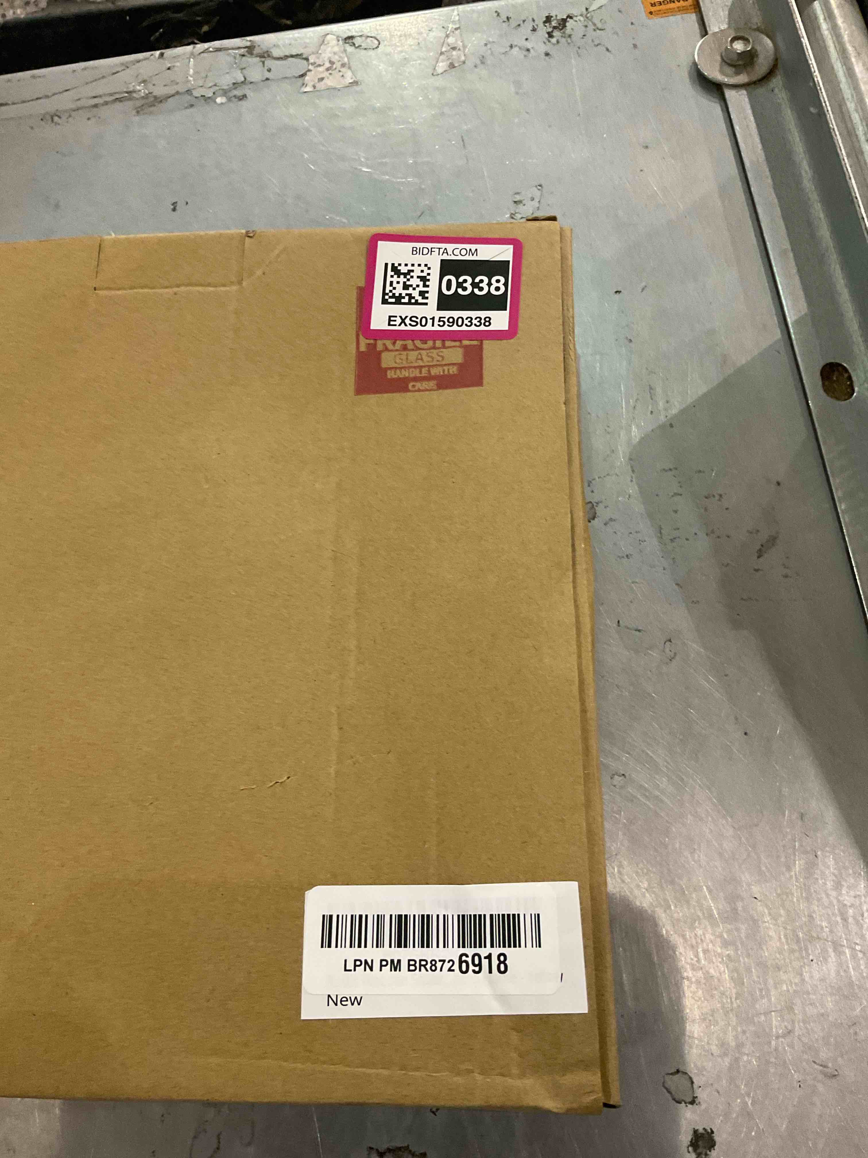 https://s3.amazonaws.com/lotting-images-prod/BargainHunt/EXS01590338_1719832851045.jpeg