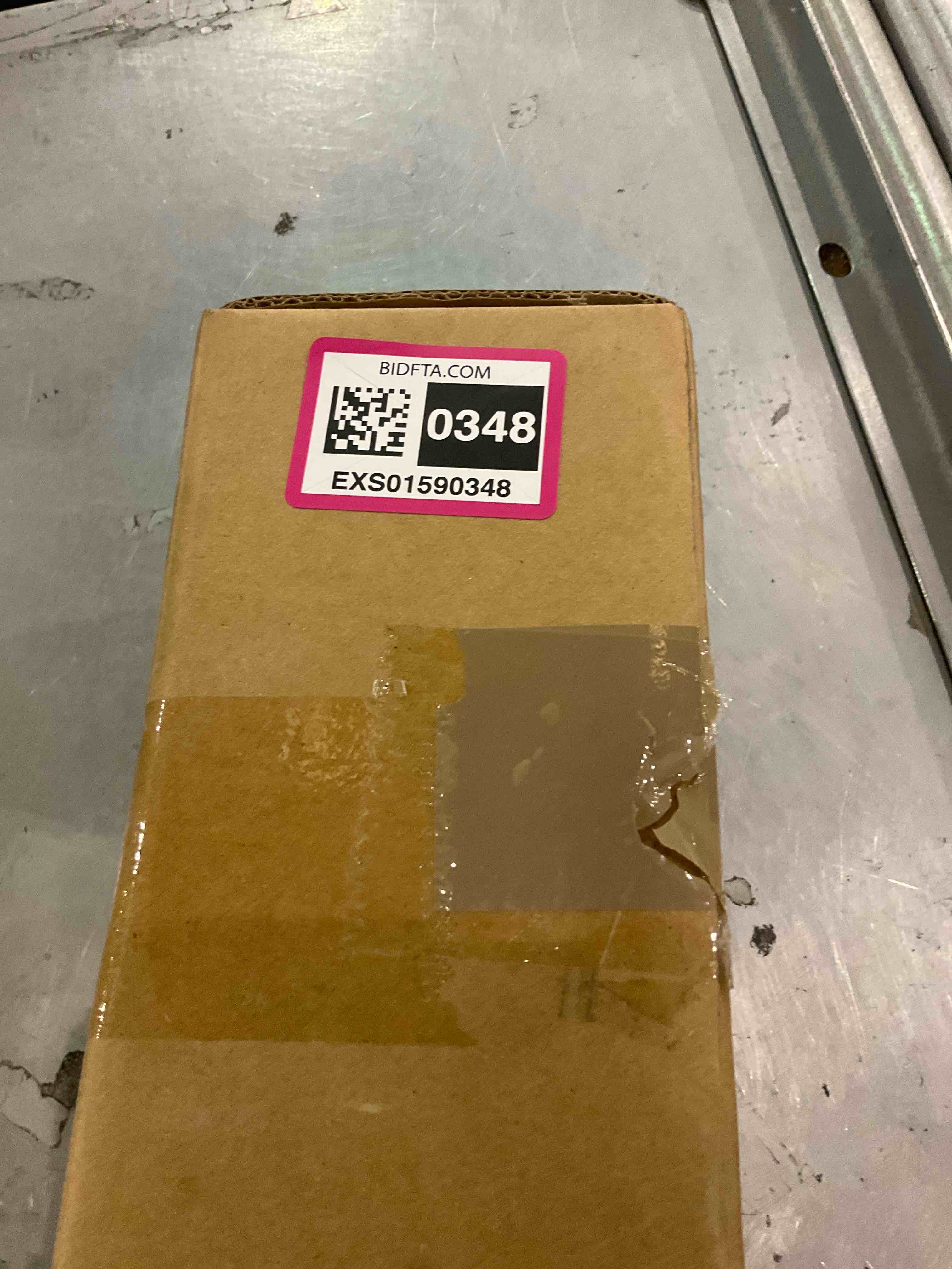 https://s3.amazonaws.com/lotting-images-prod/BargainHunt/EXS01590348_1719834224093.jpeg