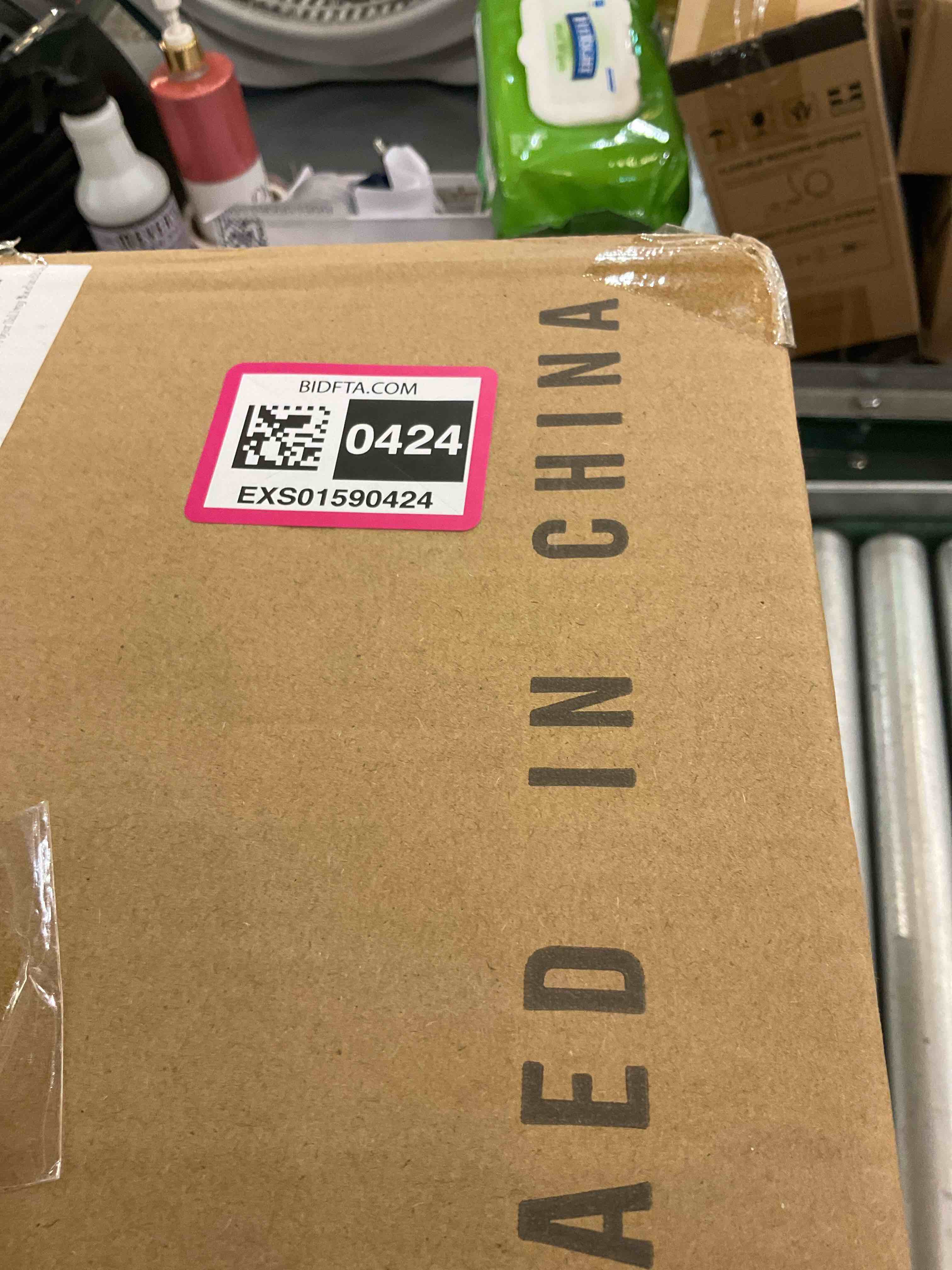 https://s3.amazonaws.com/lotting-images-prod/BargainHunt/EXS01590424_1719846764729.jpeg