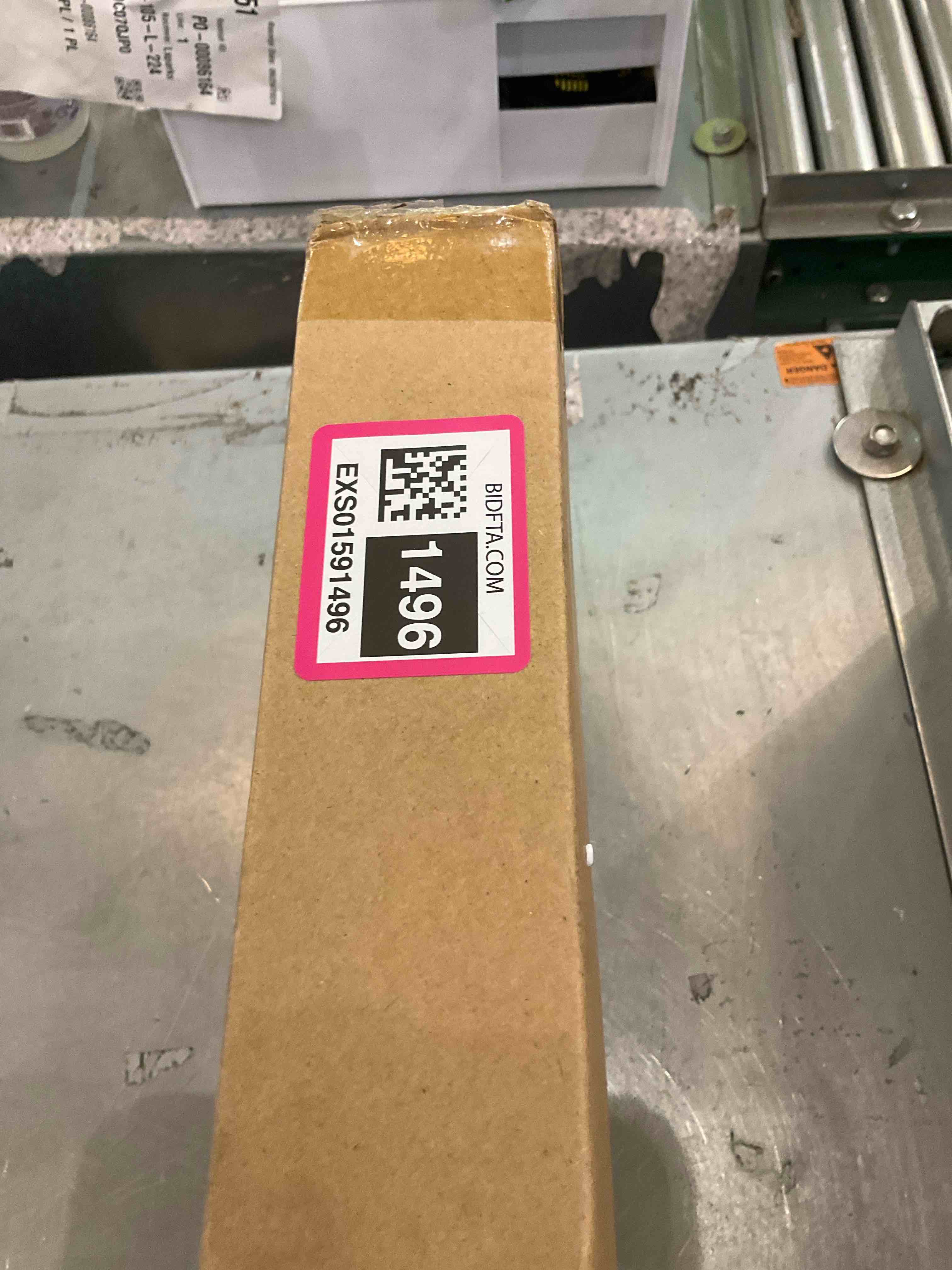 https://s3.amazonaws.com/lotting-images-prod/BargainHunt/EXS01591496_1719328471217.jpeg