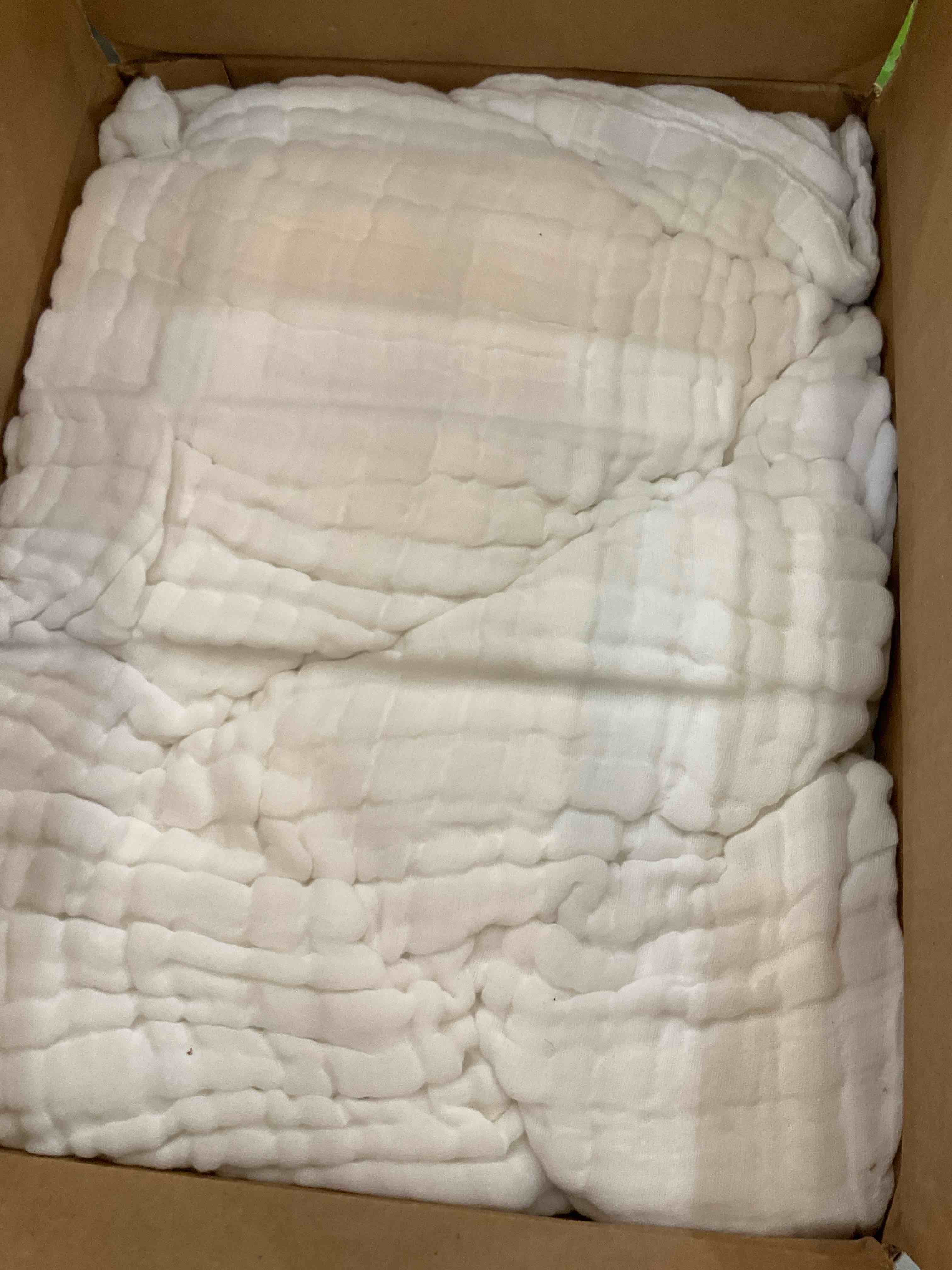 Love's cabin 6 Layer Cotton Muslin Blanket, 108"x90" Muslin King Size Blanket for Bed Couch, White King Muslin Blanket, Cotton Gauze Blanket for Adult, Lightweight and Breathable Blanket All Season