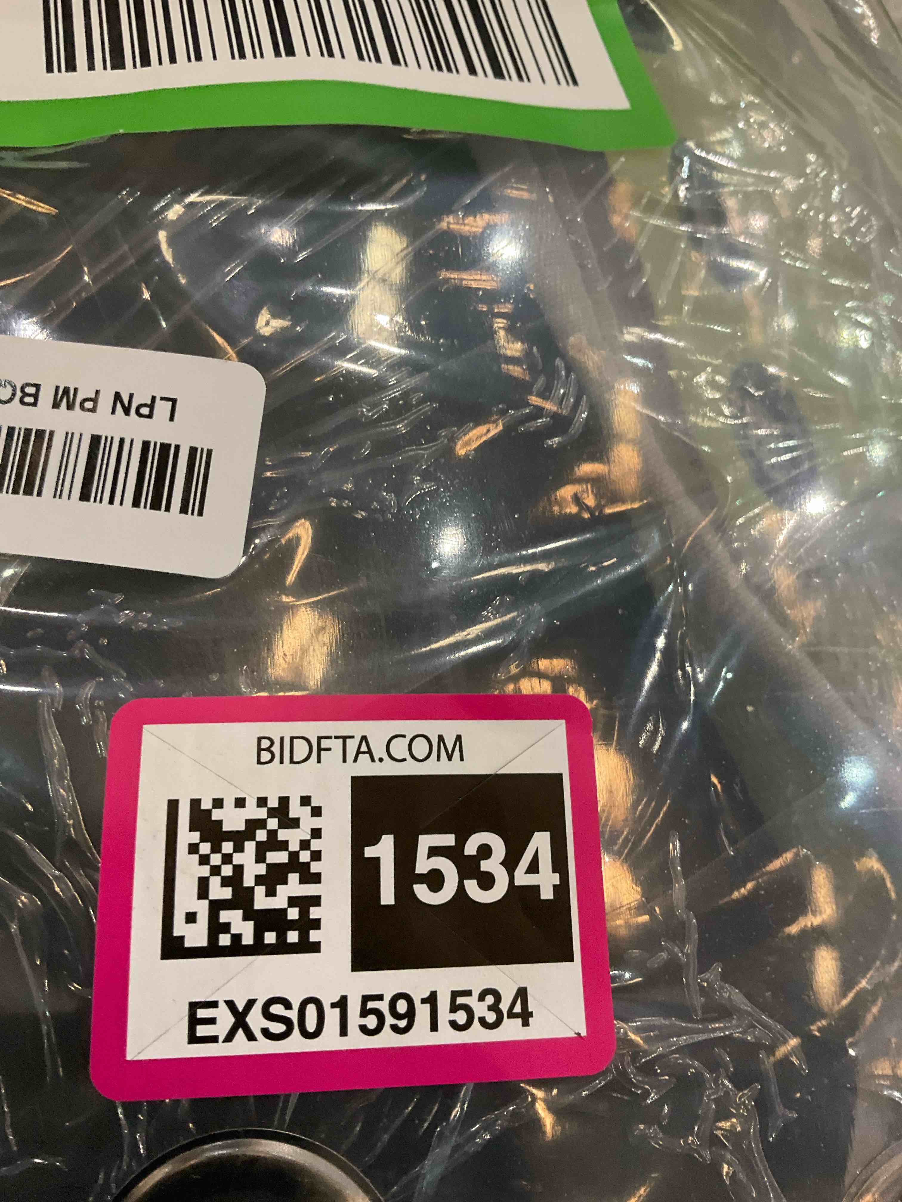 https://s3.amazonaws.com/lotting-images-prod/BargainHunt/EXS01591534_1718909643426.jpeg