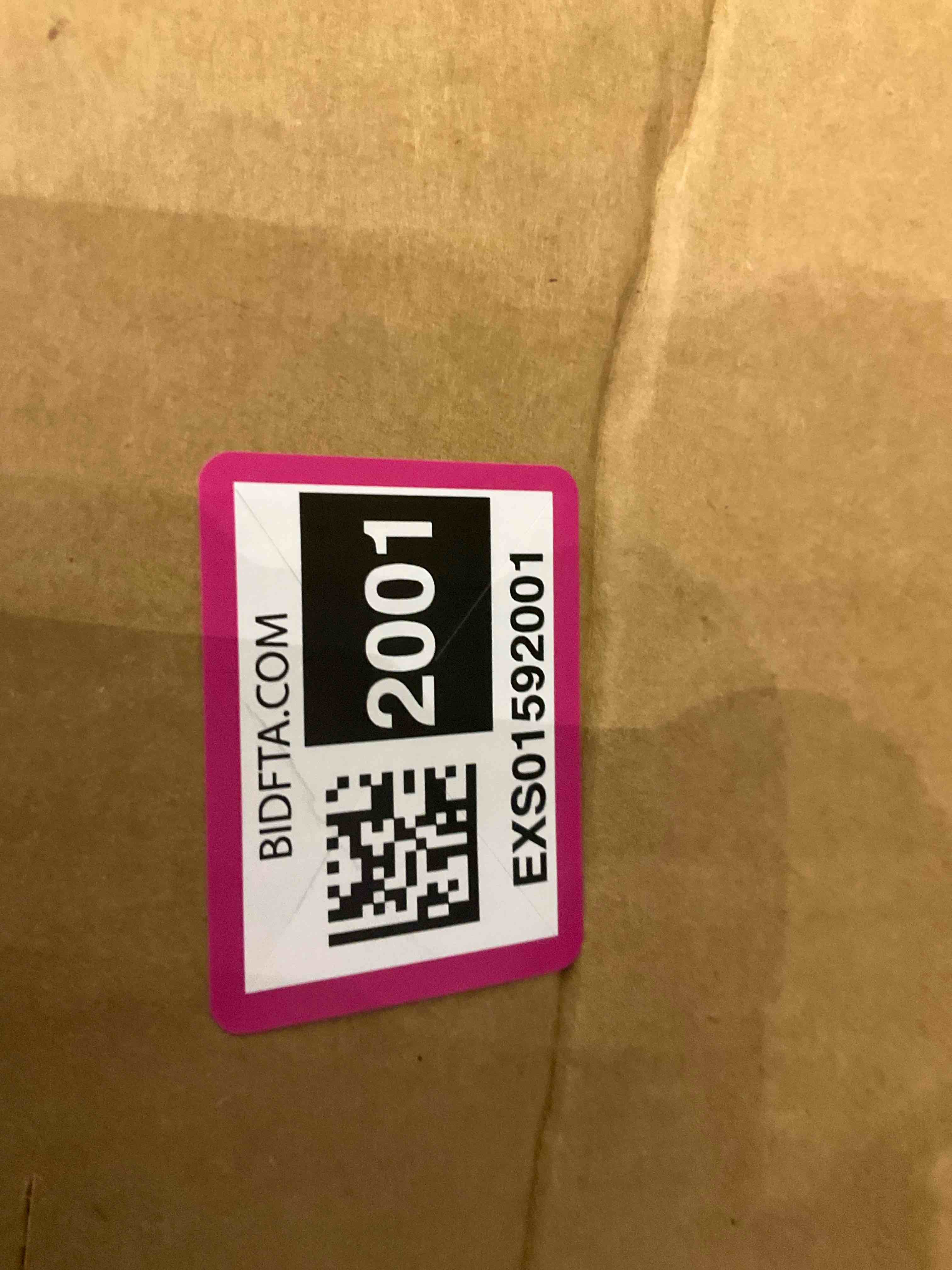 https://s3.amazonaws.com/lotting-images-prod/BargainHunt/EXS01592001_1719401885016.jpeg