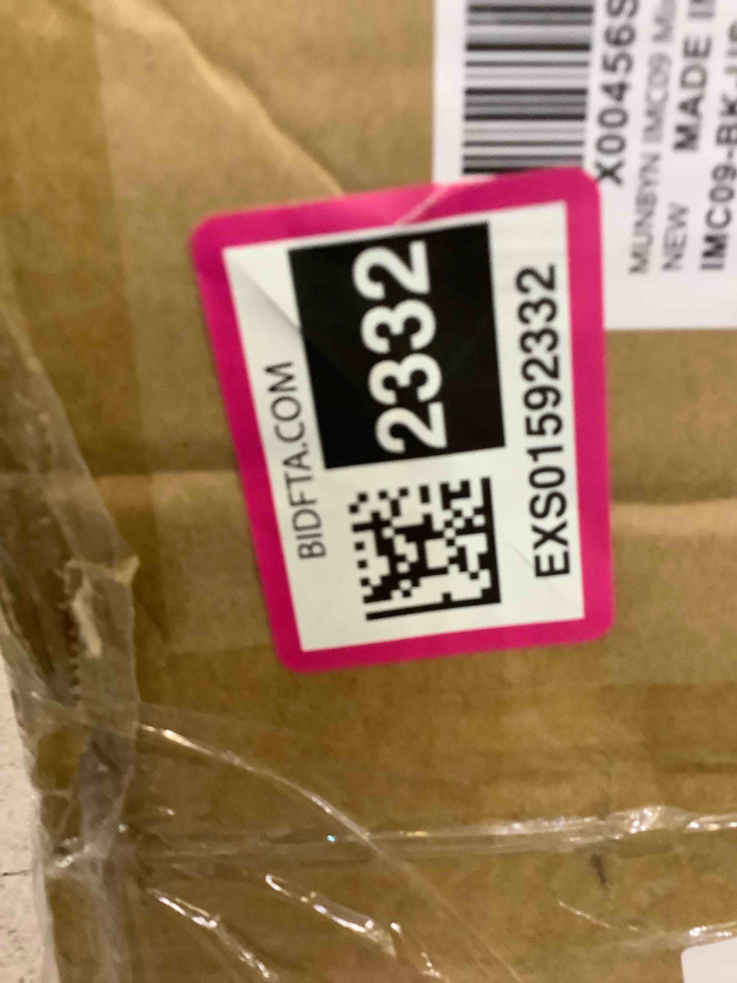 https://s3.amazonaws.com/lotting-images-prod/BargainHunt/EXS01592332_1721070722441.jpeg