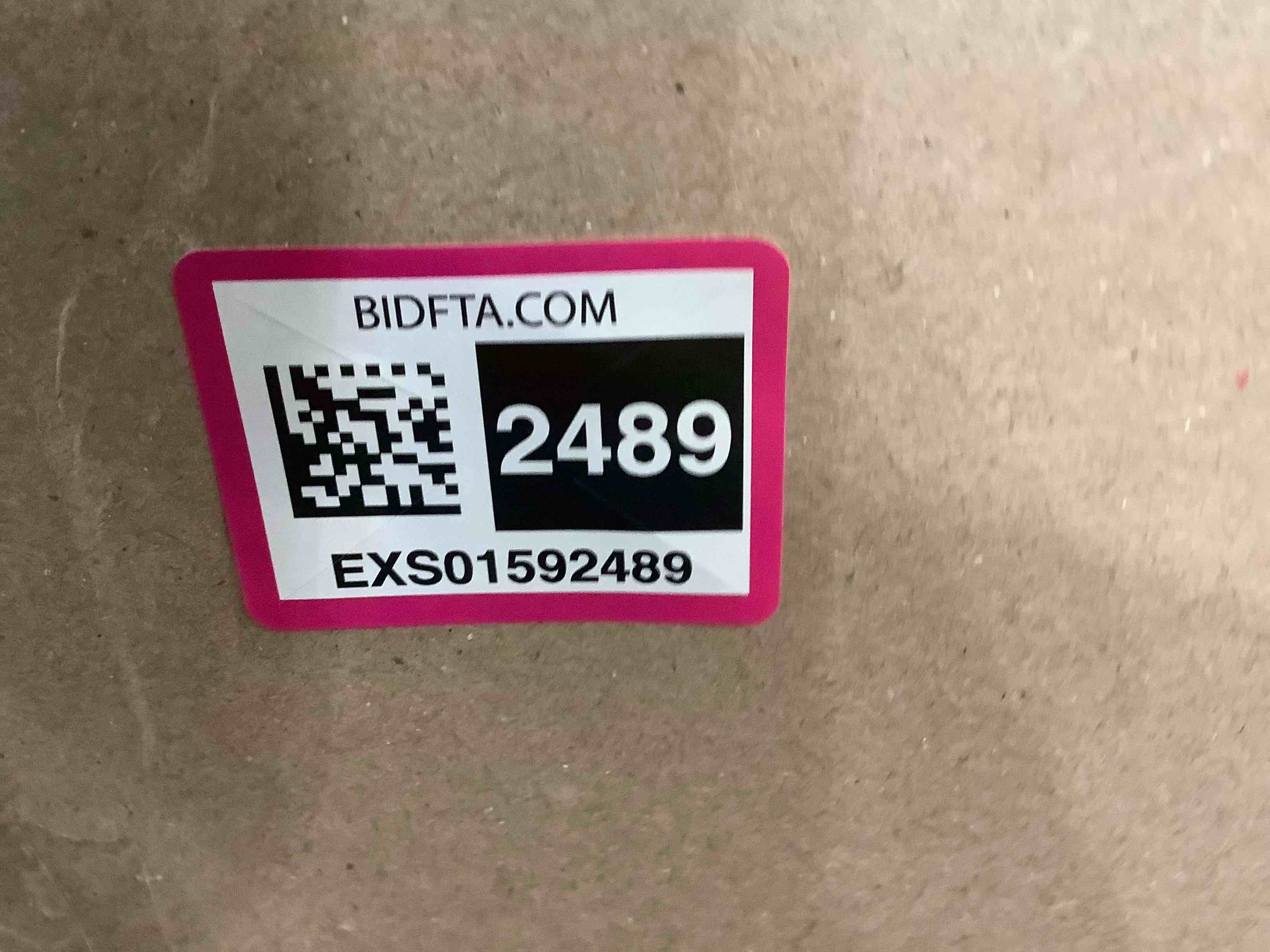 https://s3.amazonaws.com/lotting-images-prod/BargainHunt/EXS01592489_1721321672581.jpeg