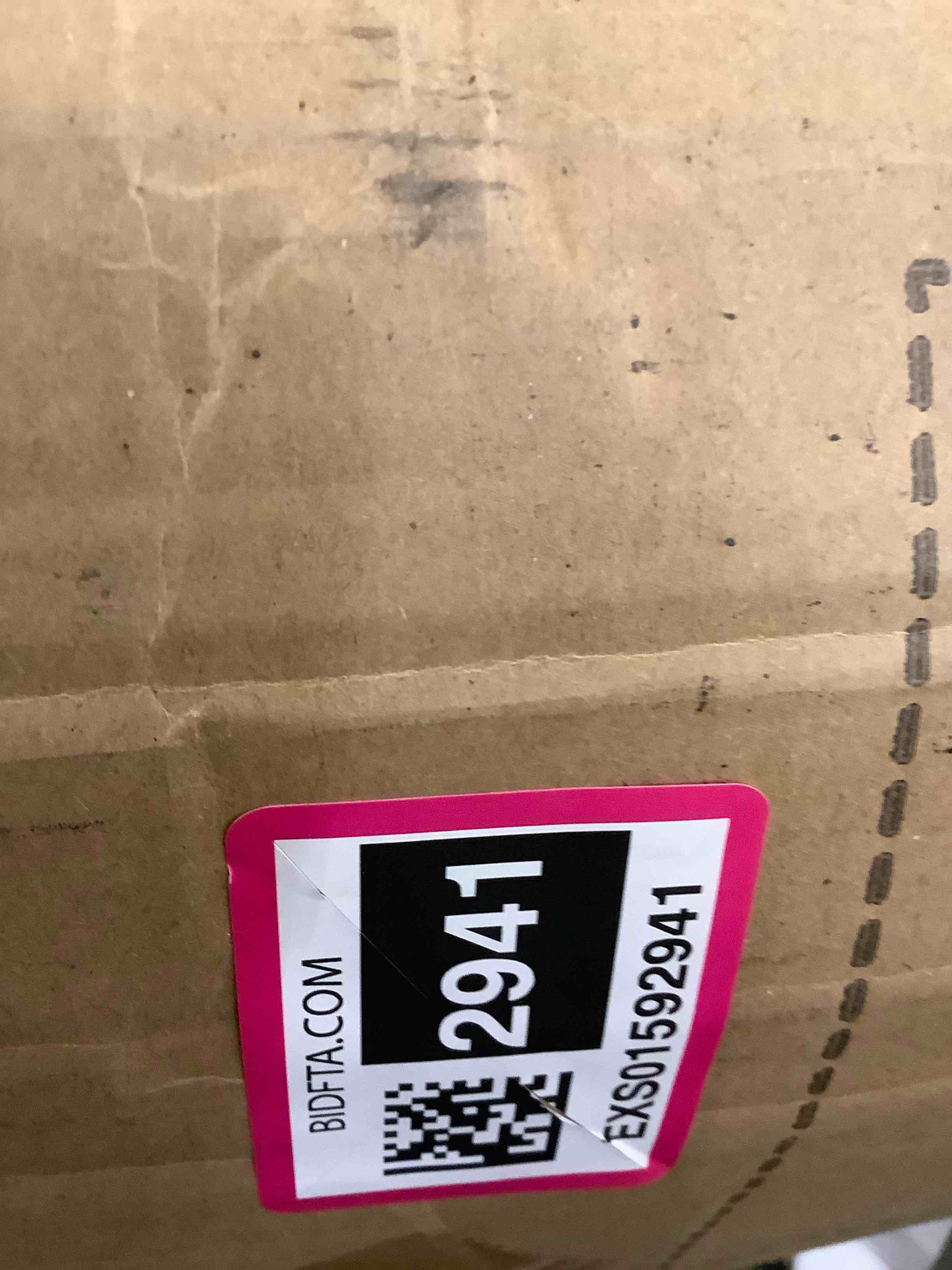 https://s3.amazonaws.com/lotting-images-prod/BargainHunt/EXS01592941_1721673952323.jpeg