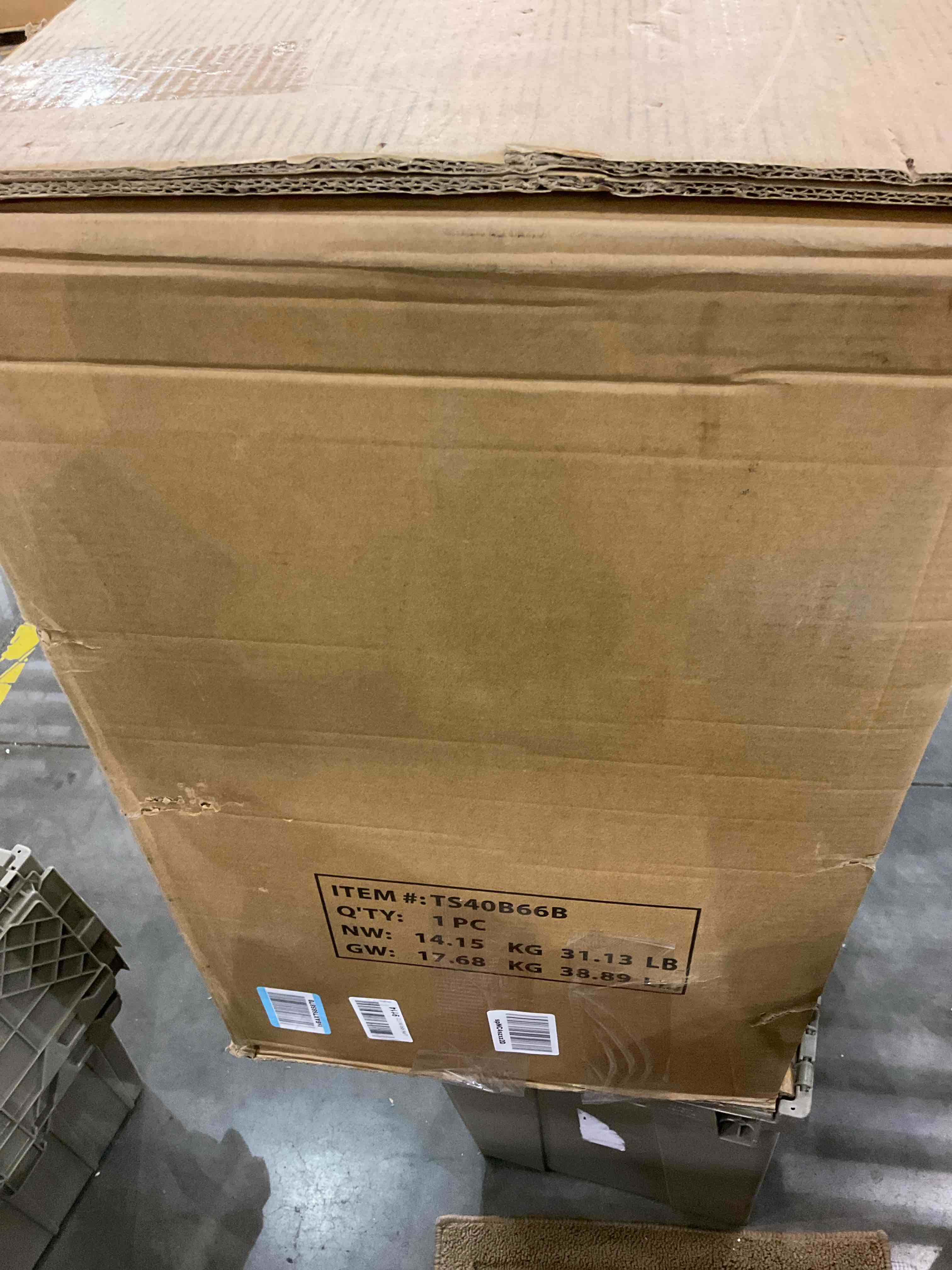https://s3.amazonaws.com/lotting-images-prod/BargainHunt/EXS01593083_1719314666982.jpeg