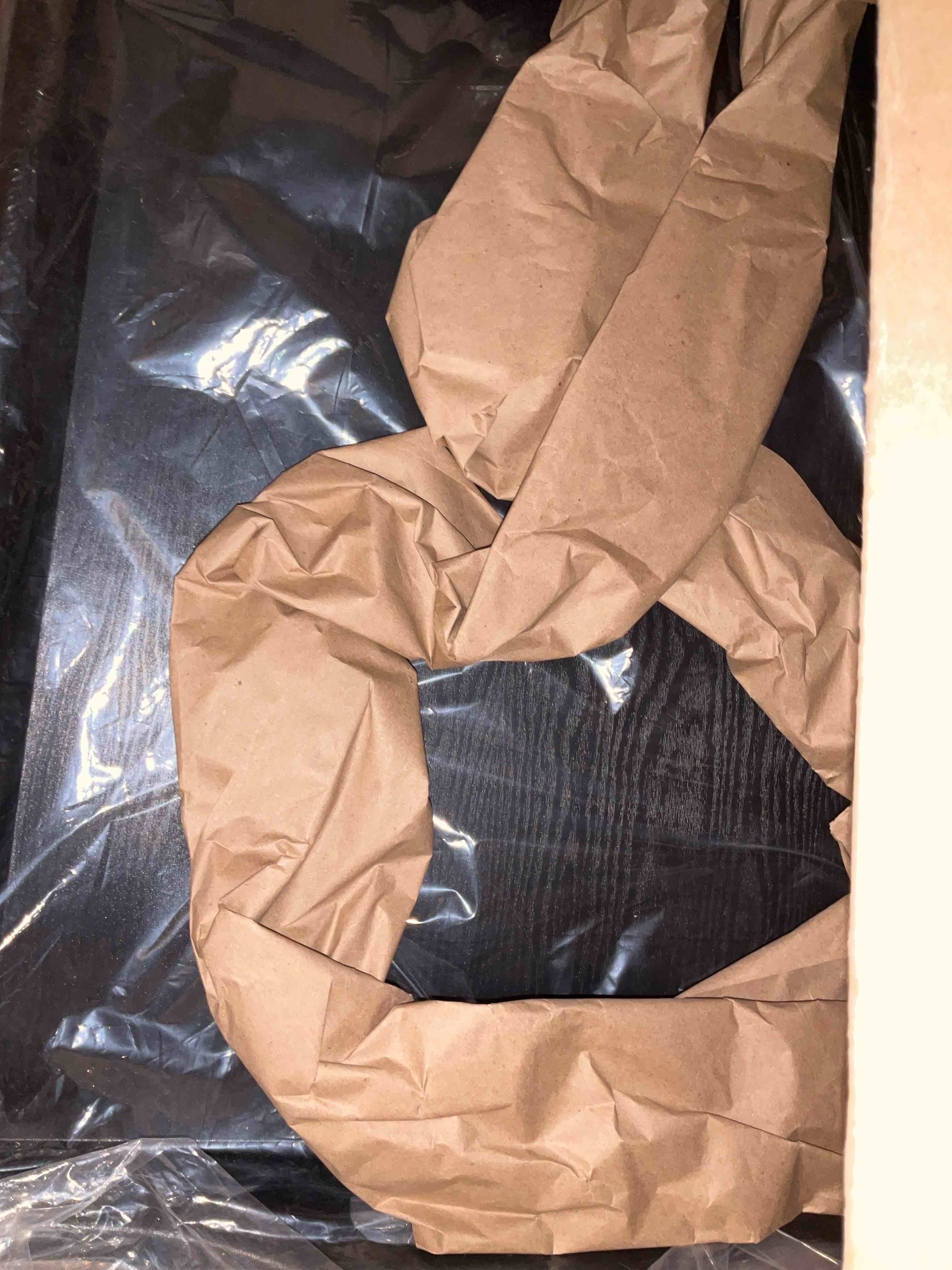 https://s3.amazonaws.com/lotting-images-prod/BargainHunt/EXS01593086_1719314921651.jpeg