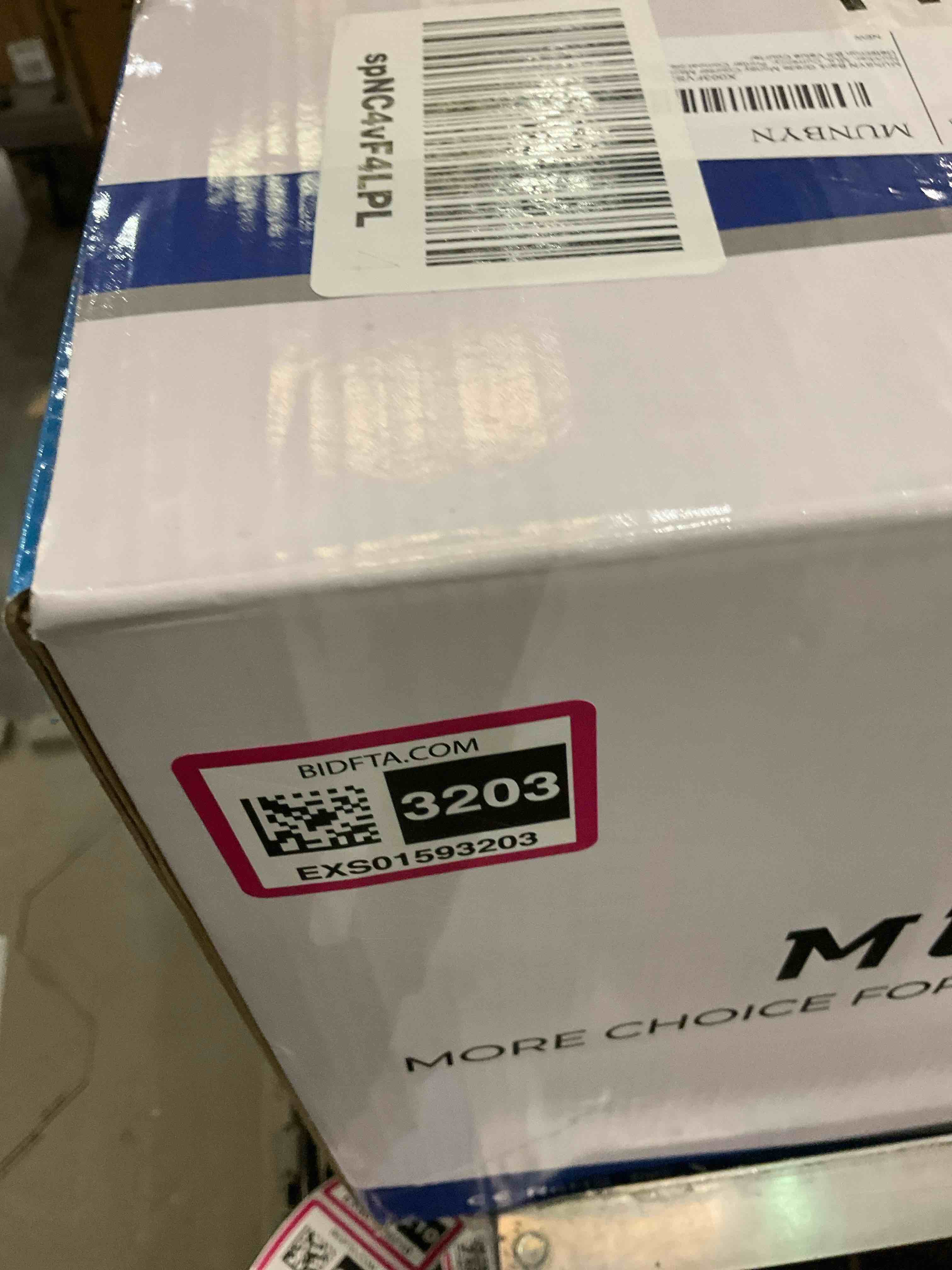 https://s3.amazonaws.com/lotting-images-prod/BargainHunt/EXS01593203_1719842780281.jpeg