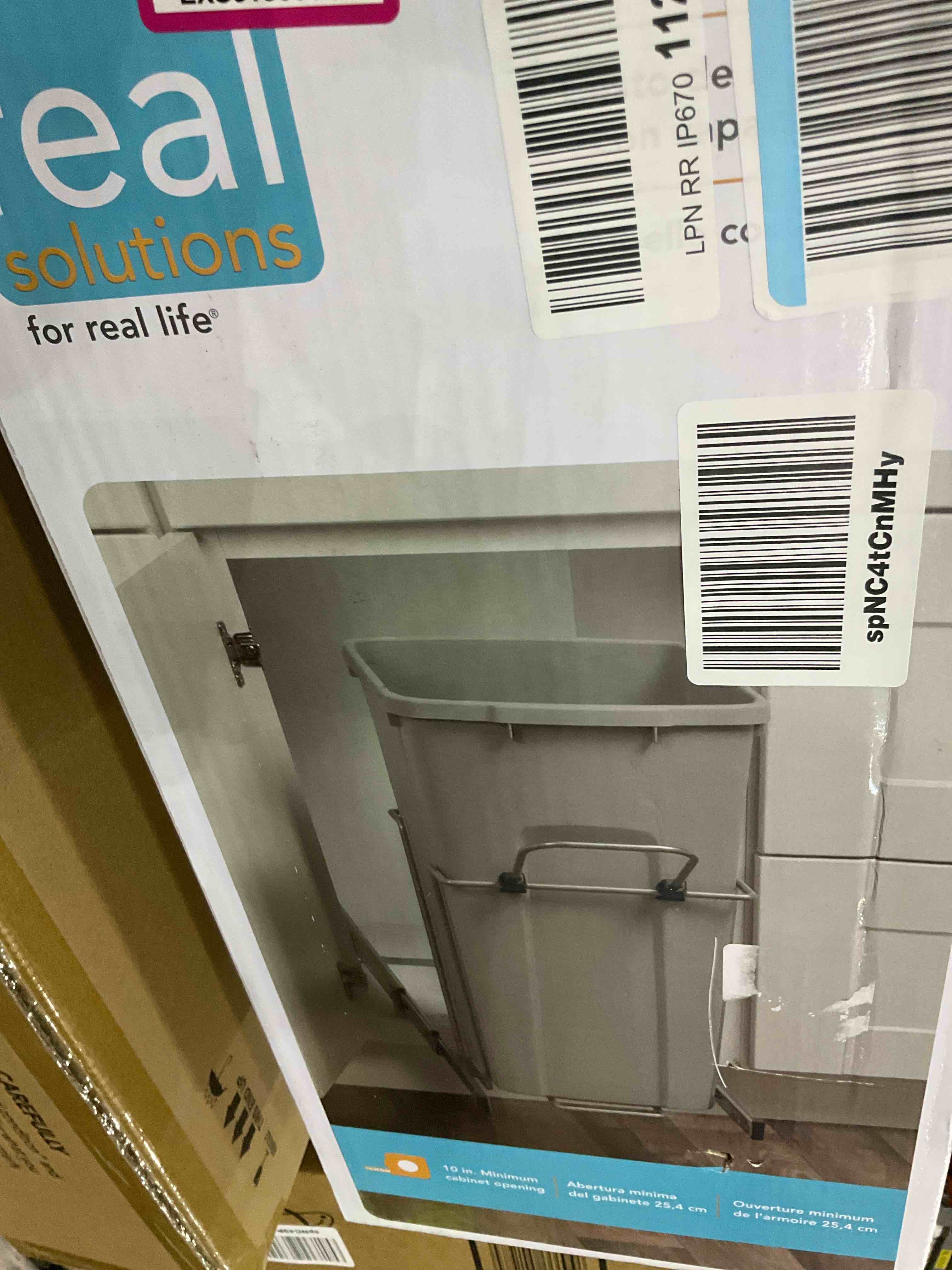 https://s3.amazonaws.com/lotting-images-prod/BargainHunt/EXS01593565_1719401026298.jpeg