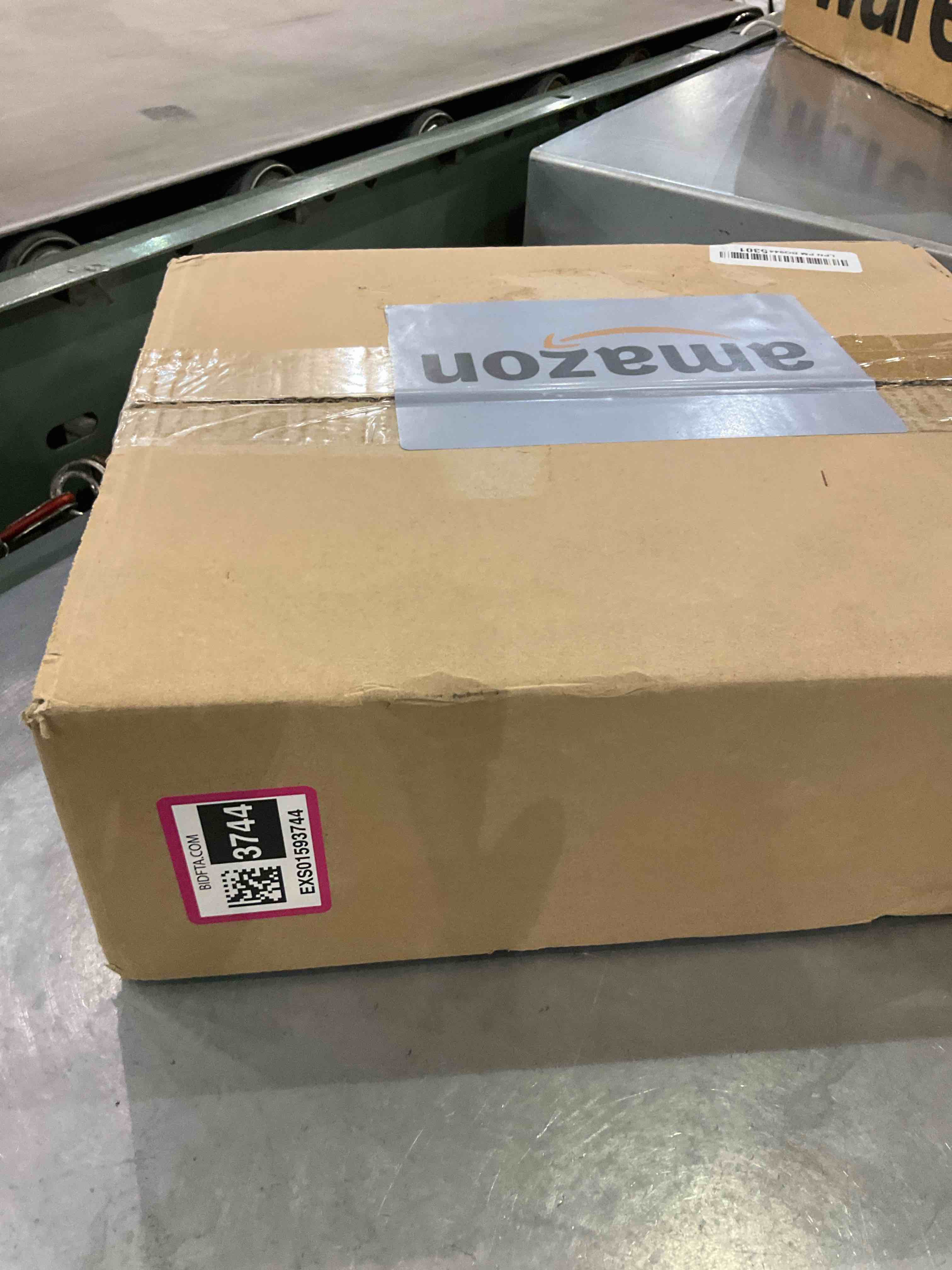 https://s3.amazonaws.com/lotting-images-prod/BargainHunt/EXS01593744_1722338906805.jpeg