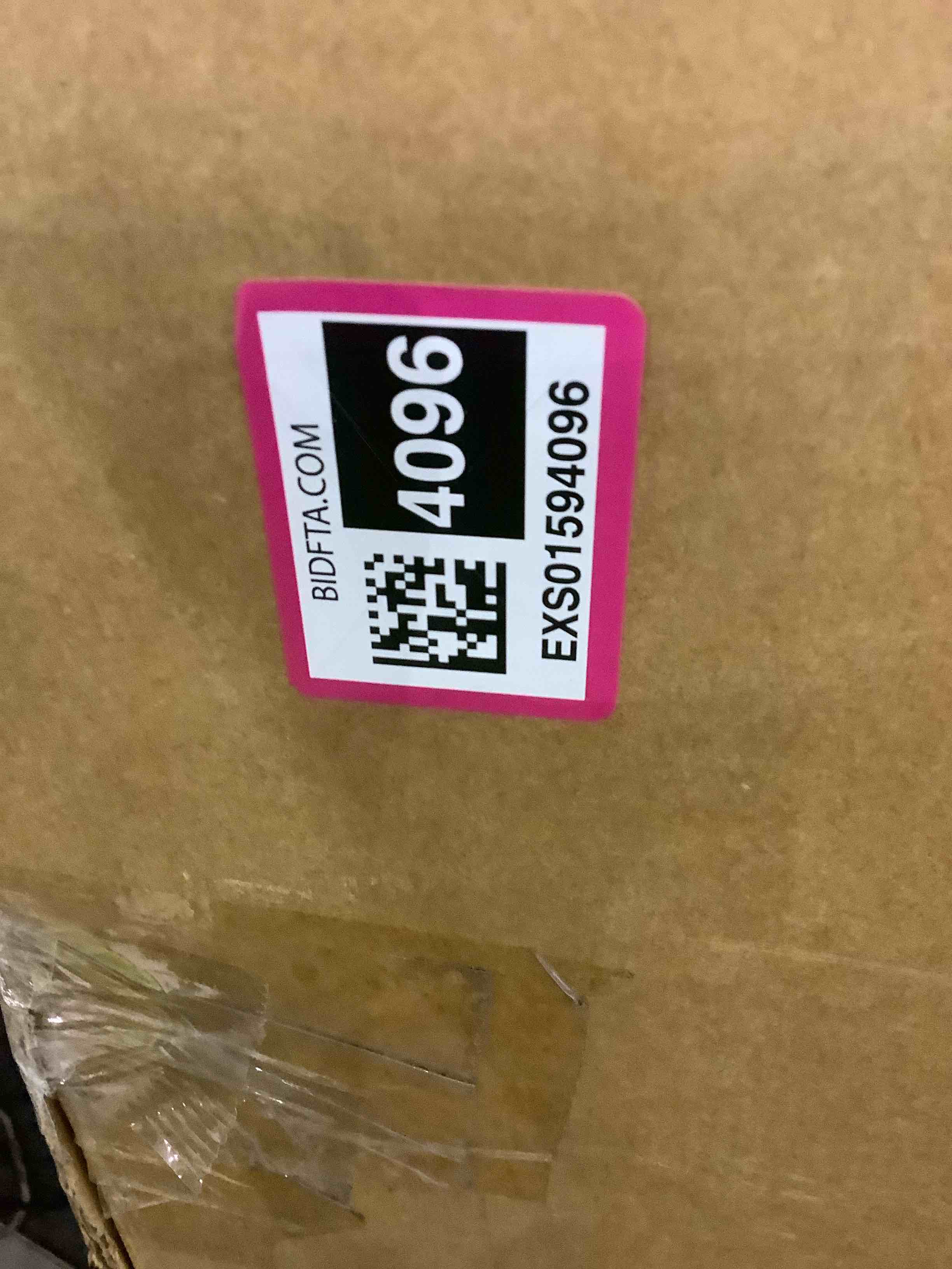 https://s3.amazonaws.com/lotting-images-prod/BargainHunt/EXS01594096_1722424963538.jpeg