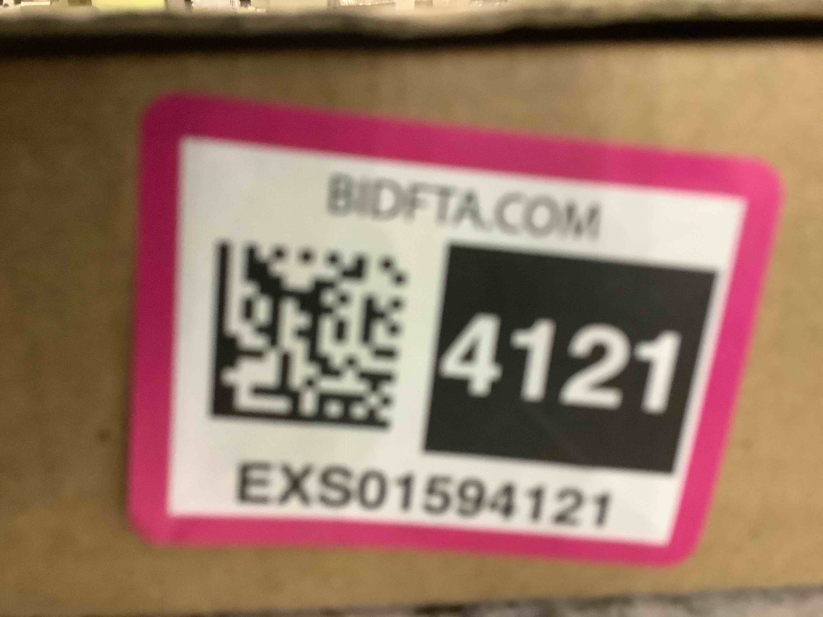 https://s3.amazonaws.com/lotting-images-prod/BargainHunt/EXS01594121_1722430052785.jpeg