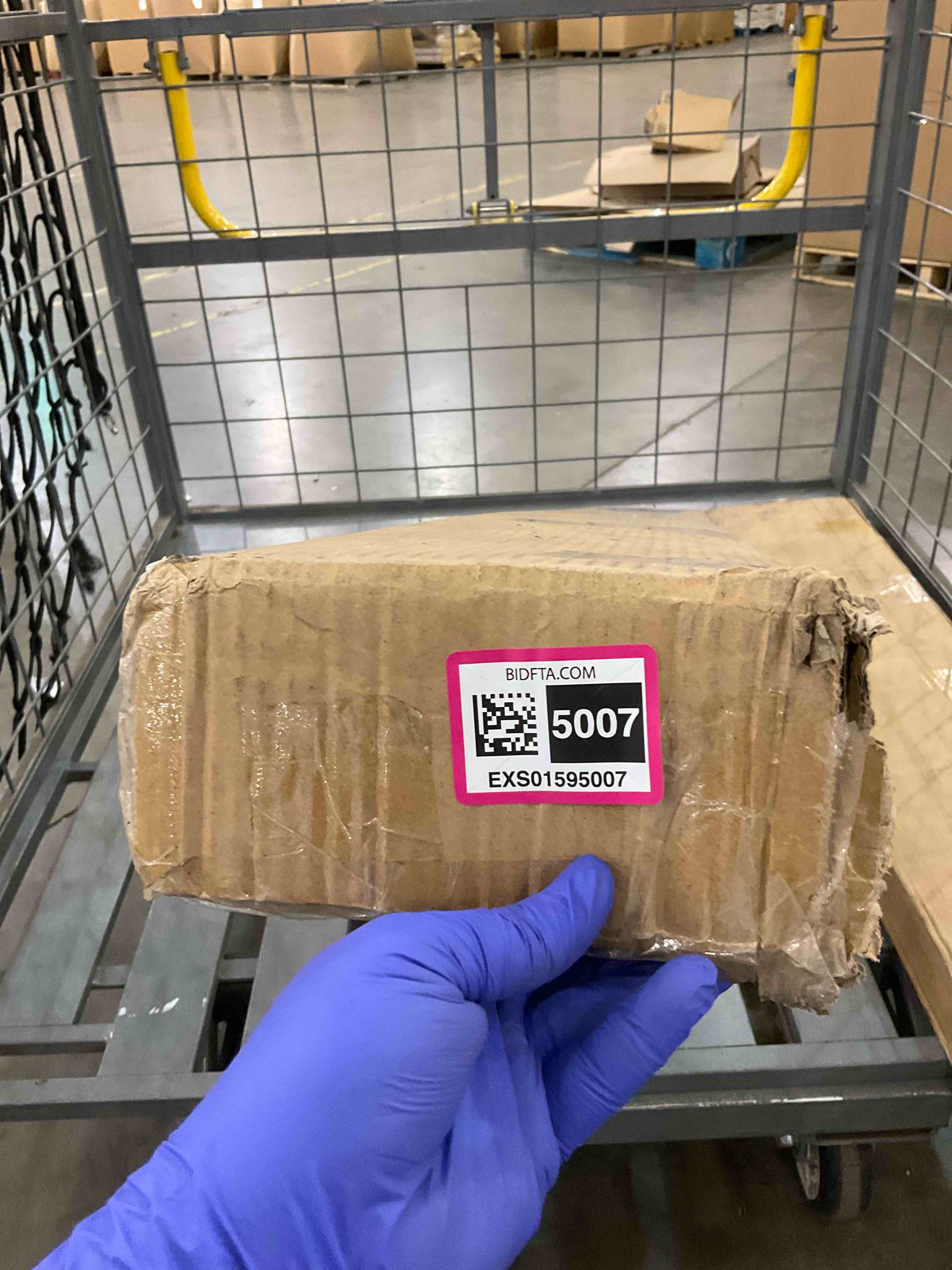 https://s3.amazonaws.com/lotting-images-prod/BargainHunt/EXS01595007_1721151207607.jpeg
