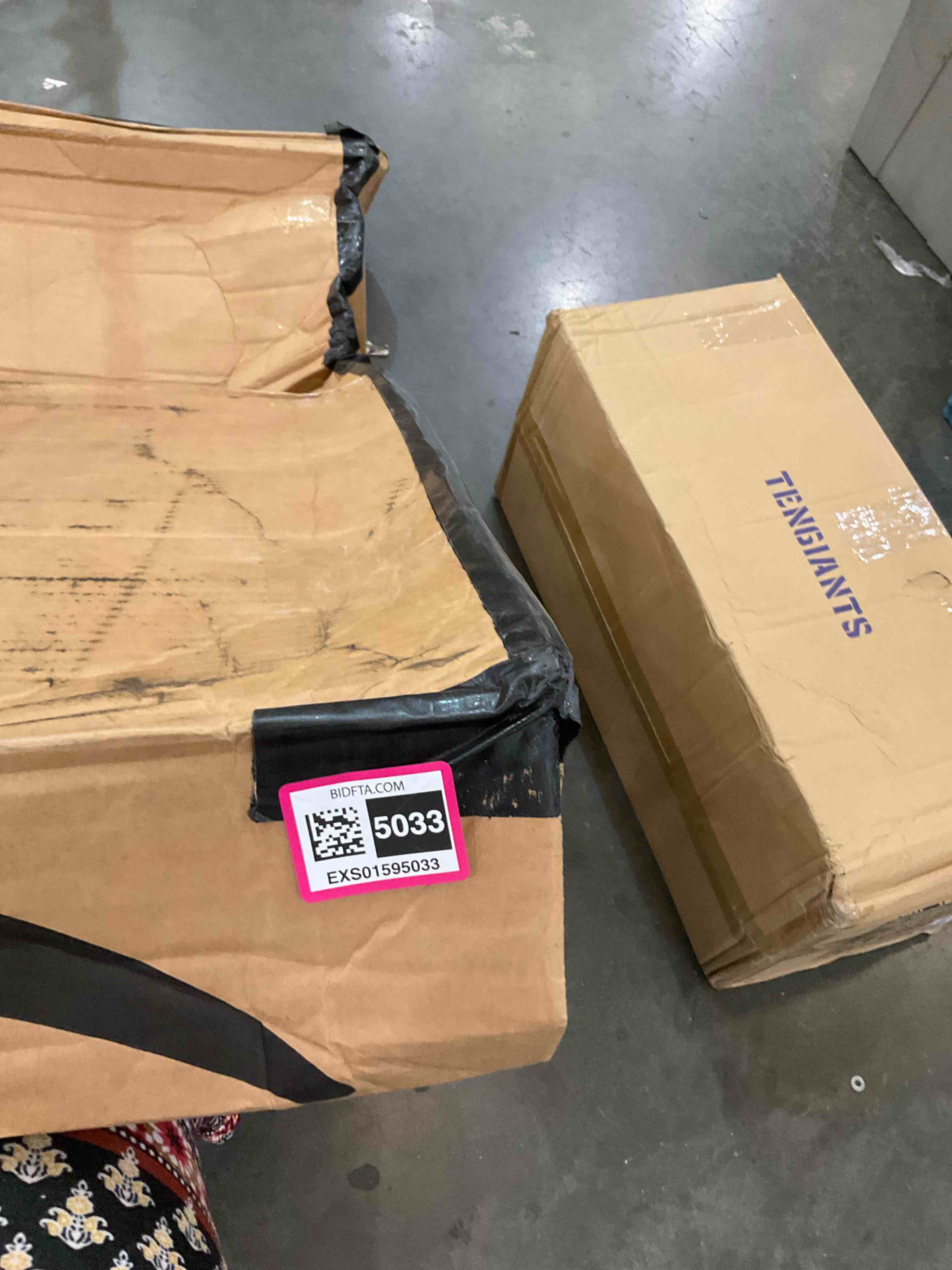 https://s3.amazonaws.com/lotting-images-prod/BargainHunt/EXS01595033_1721156184437.jpeg