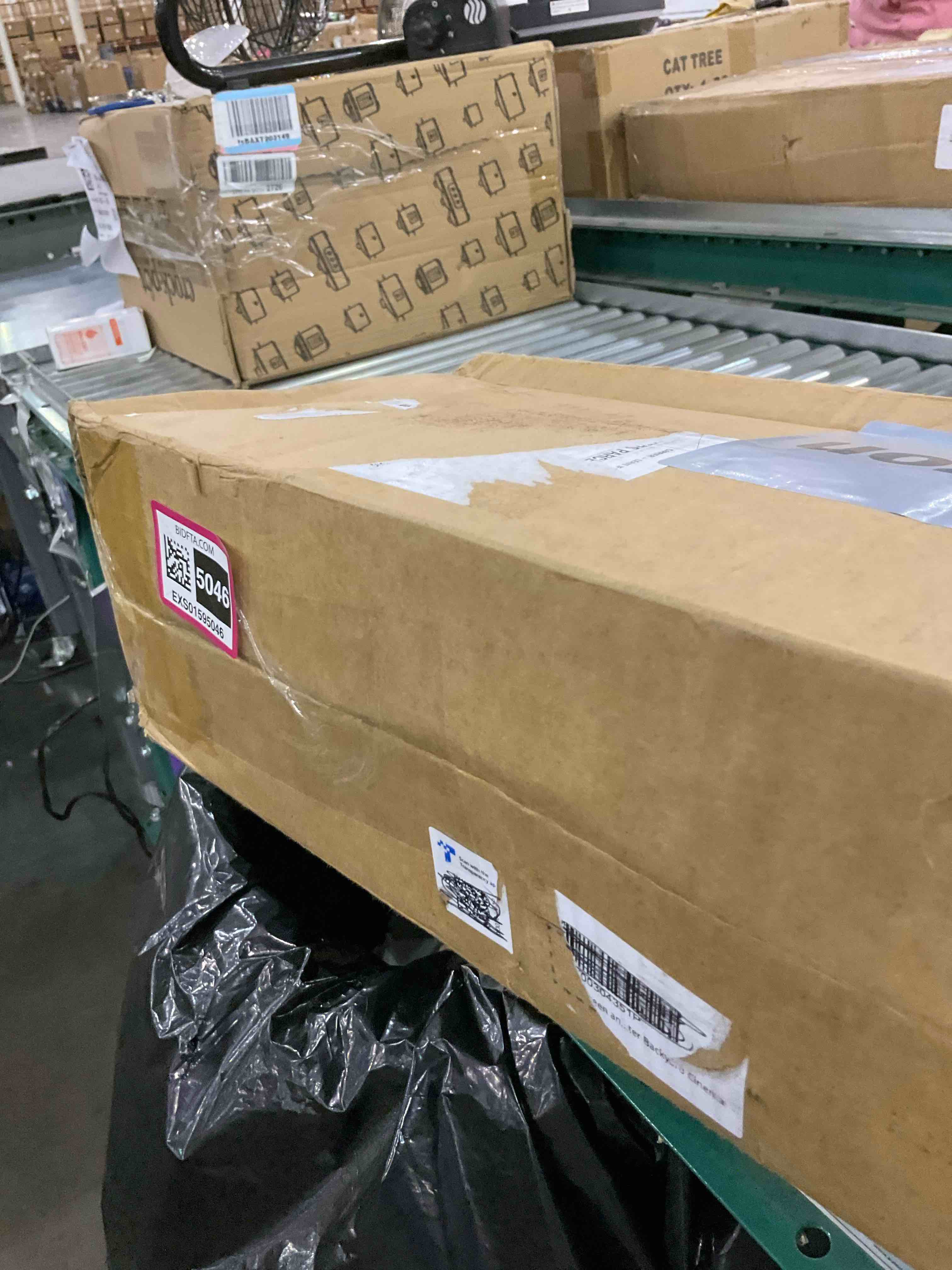 https://s3.amazonaws.com/lotting-images-prod/BargainHunt/EXS01595046_1721215226290.jpeg