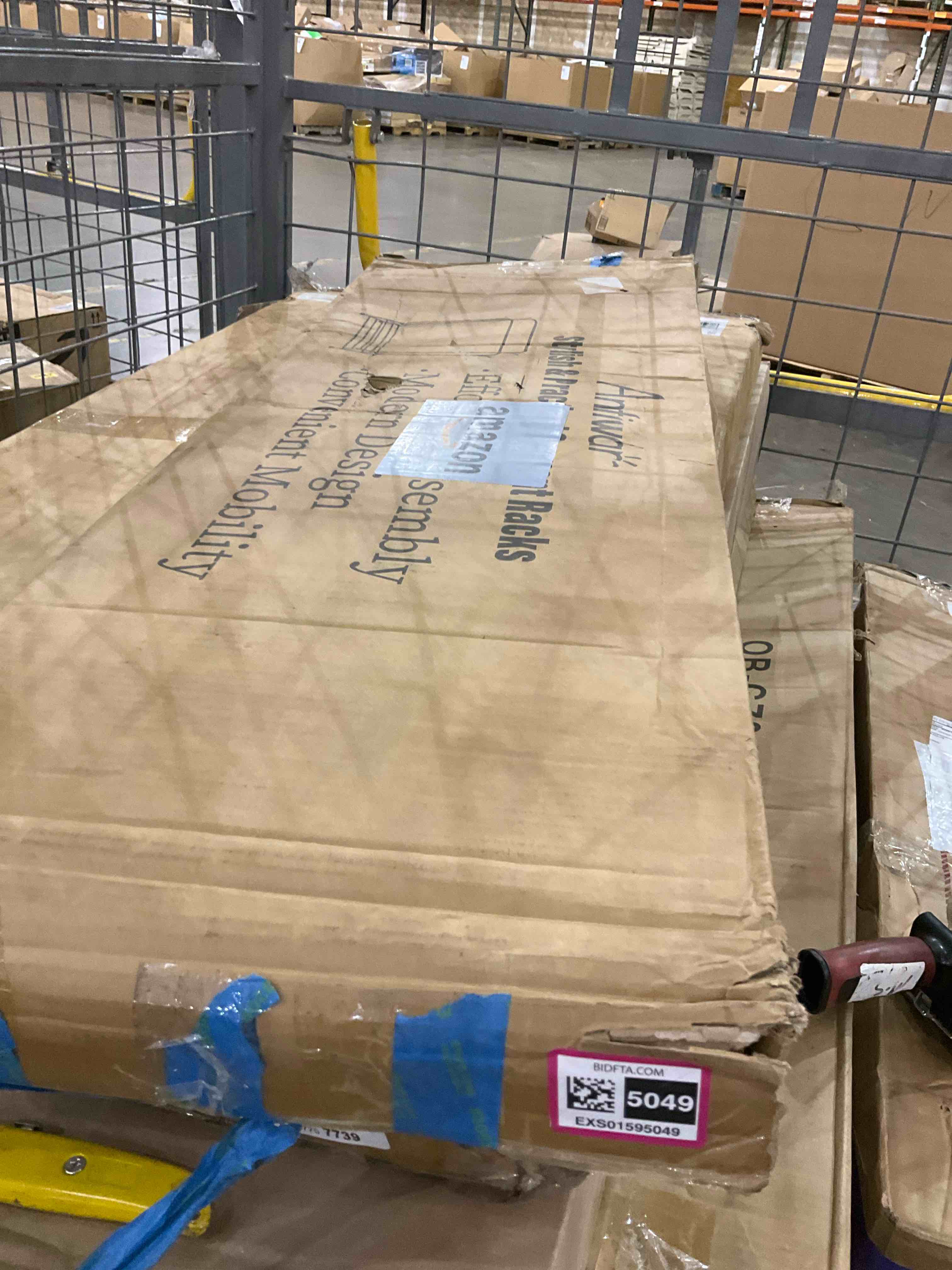 https://s3.amazonaws.com/lotting-images-prod/BargainHunt/EXS01595049_1721215585487.jpeg