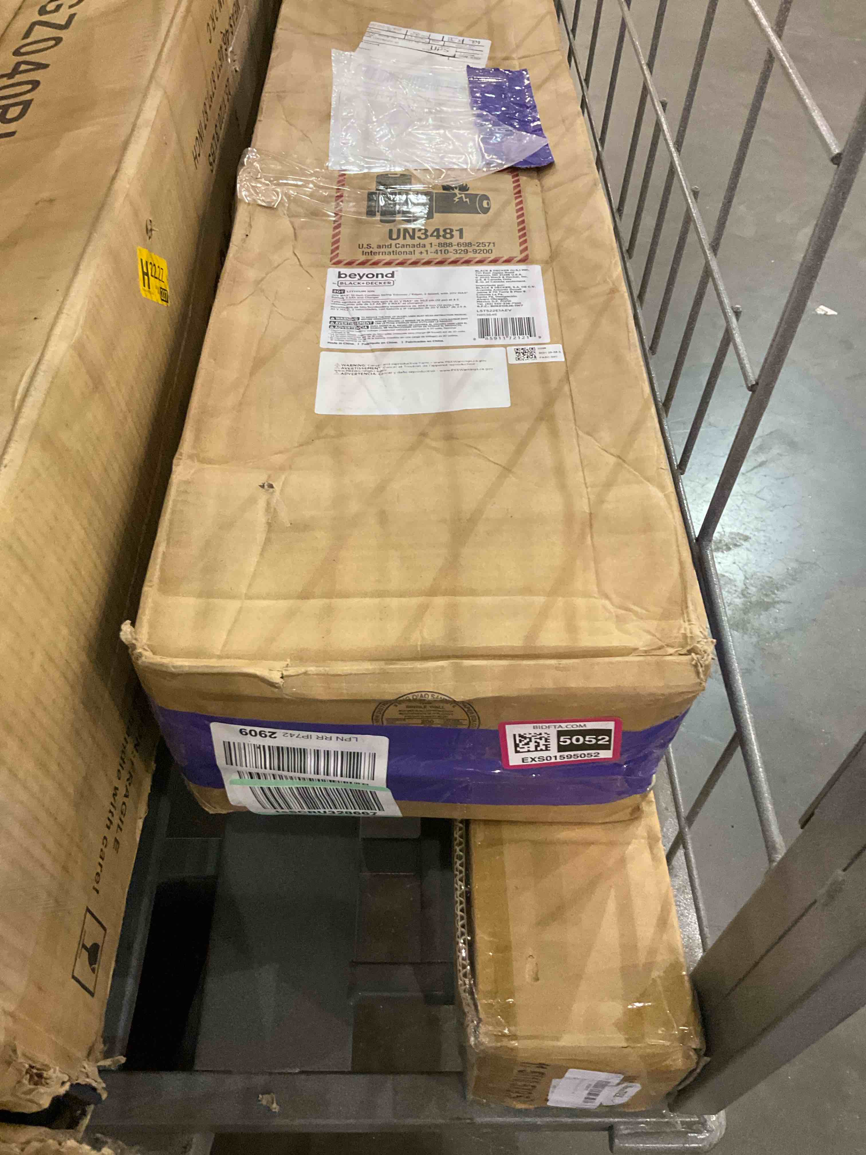 https://s3.amazonaws.com/lotting-images-prod/BargainHunt/EXS01595052_1721215684960.jpeg