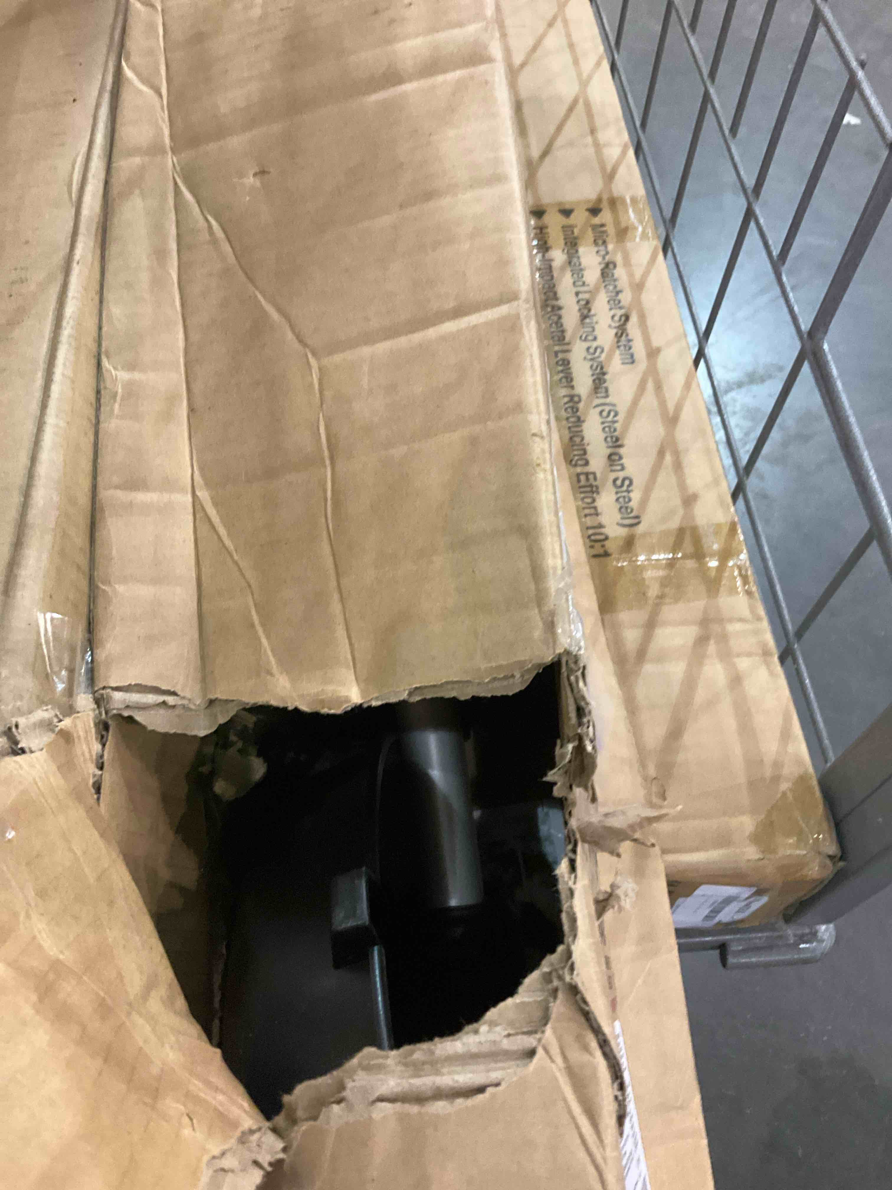 https://s3.amazonaws.com/lotting-images-prod/BargainHunt/EXS01595052_1721215697232.jpeg