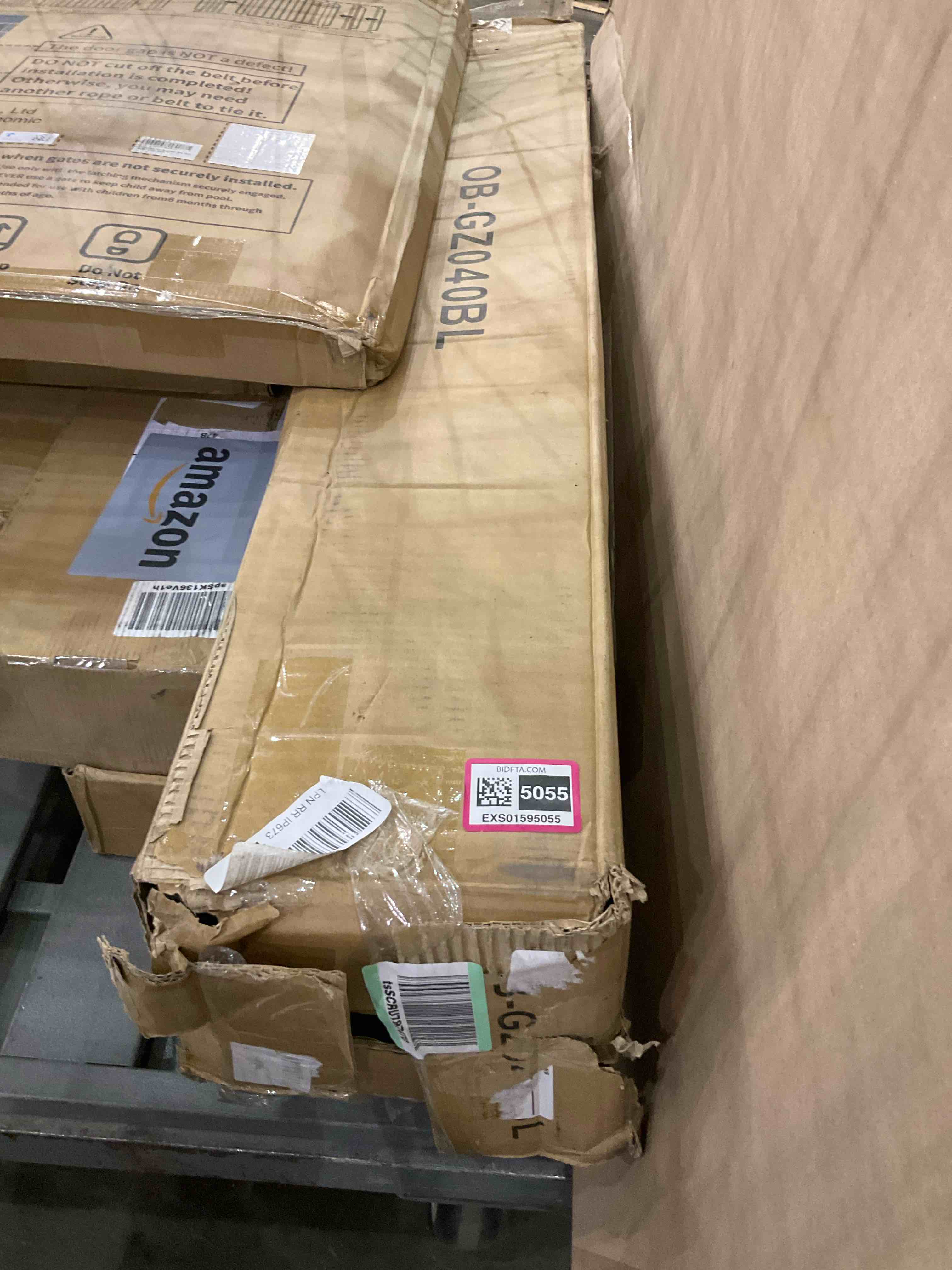 https://s3.amazonaws.com/lotting-images-prod/BargainHunt/EXS01595055_1721215869550.jpeg