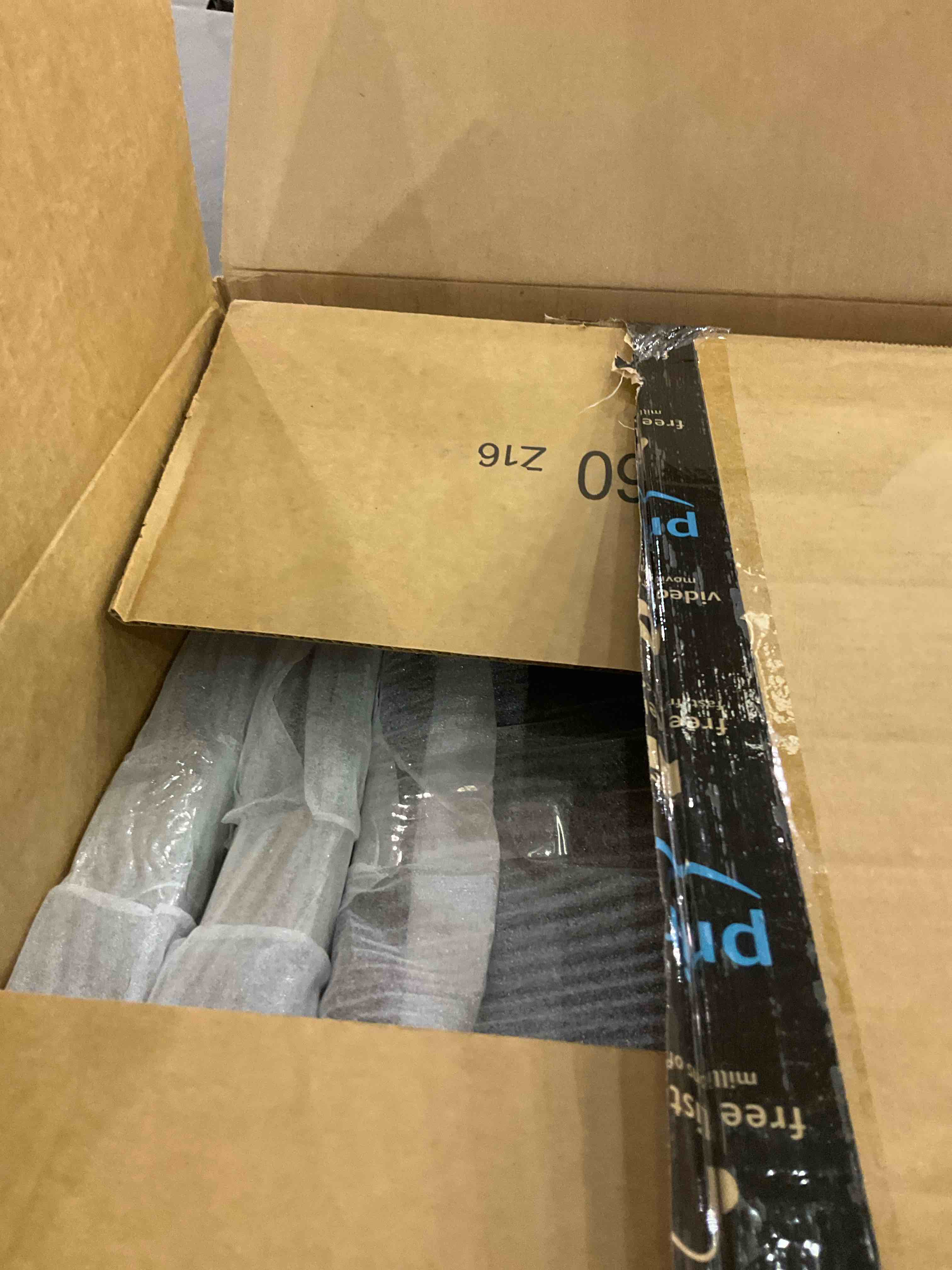 https://s3.amazonaws.com/lotting-images-prod/BargainHunt/EXS01595063_1721216853495.jpeg
