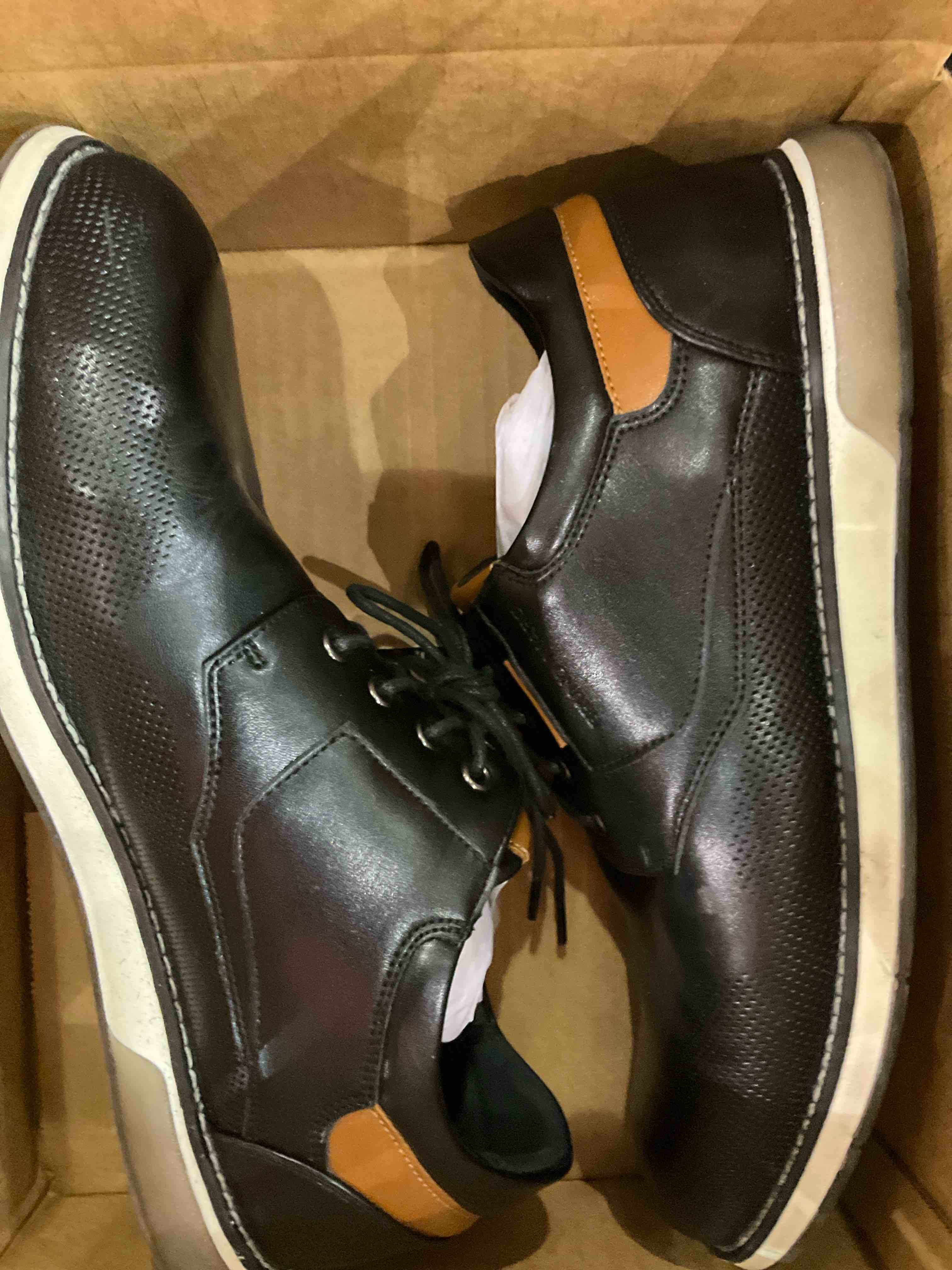 https://s3.amazonaws.com/lotting-images-prod/BargainHunt/EXS01595377_1721746359596.jpeg