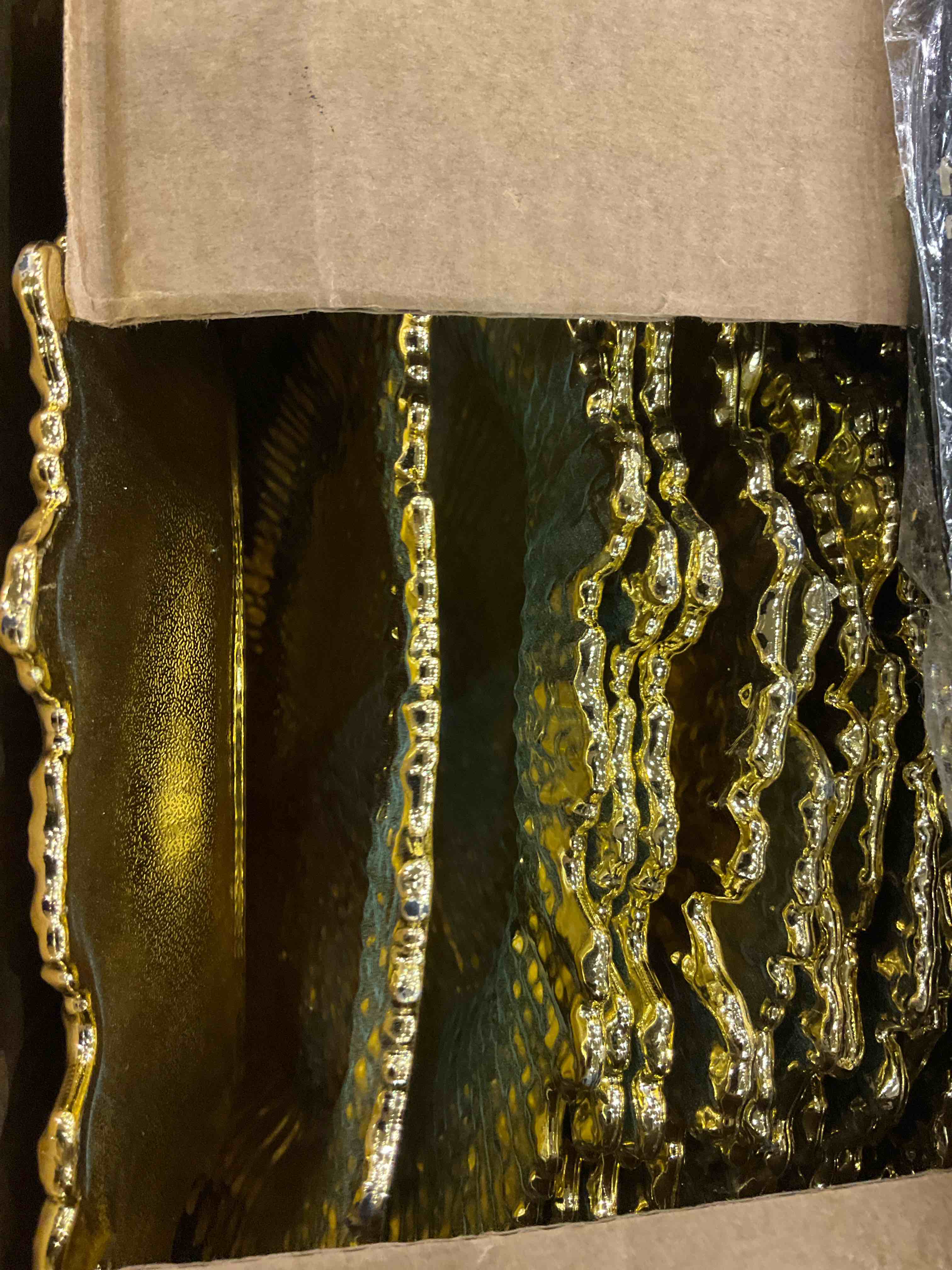 https://s3.amazonaws.com/lotting-images-prod/BargainHunt/EXS01595741_1719400727275.jpeg